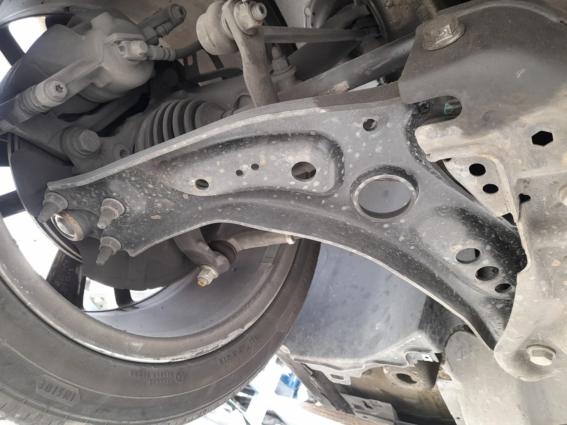 Brazo Suspension Inferior Delantero Derecho para Skoda Octavia Iii (5E3, Nl3, Nr3)