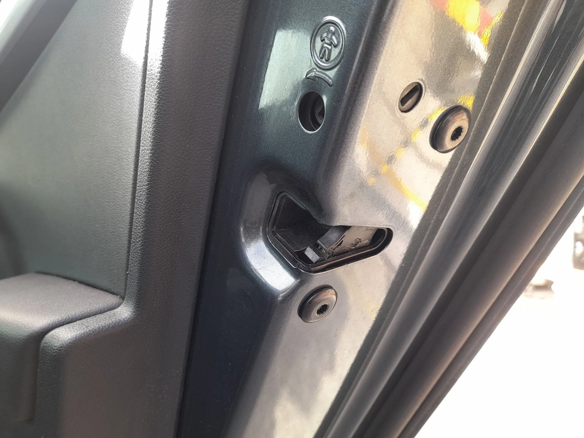 Cerradura Puerta Trasera Derecha para Skoda Octavia Iii (5E3, Nl3, Nr3)
