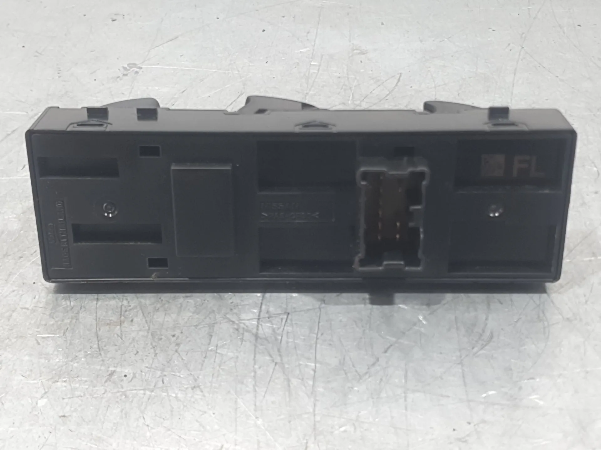 Mando Elevalunas Delantero Izquierdo para Nissan Qashqai Ii (J11, J11_)