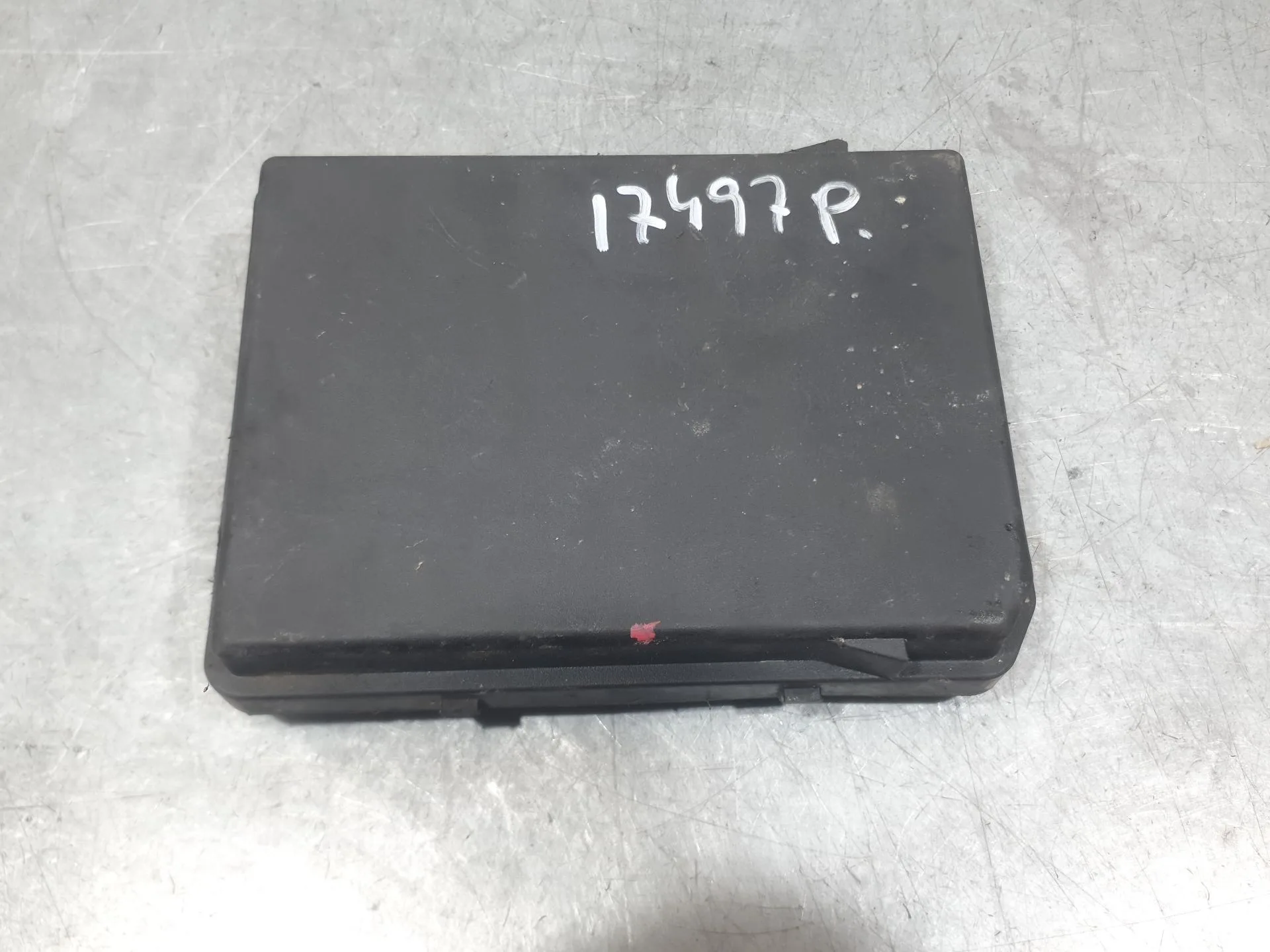 Caja Reles / Fusibles para Mitsubishi Colt