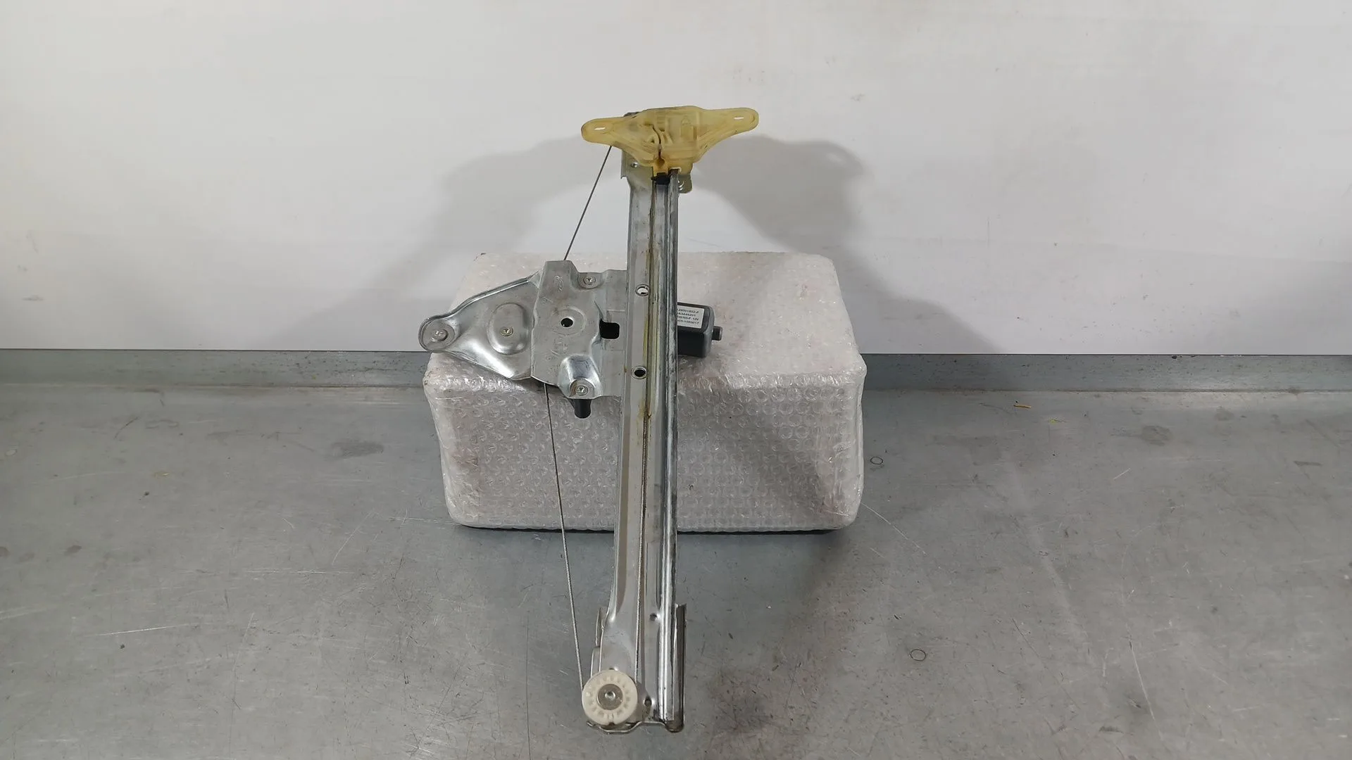 Elevalunas Delantero Izquierdo para Dacia Duster (Hm_)