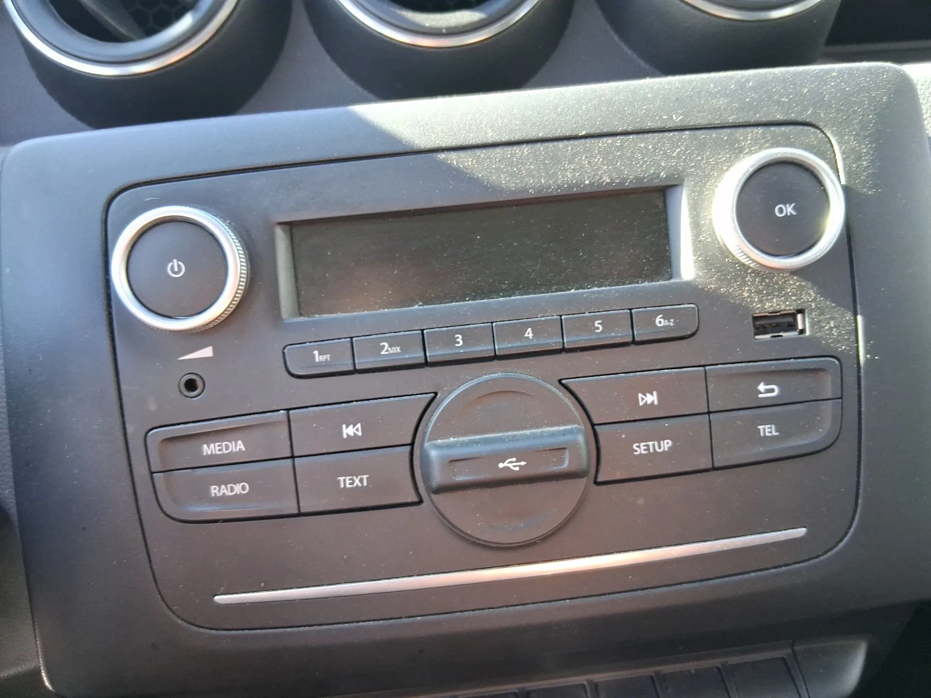 Sistema Audio / Radio para Dacia Duster (Hm_)