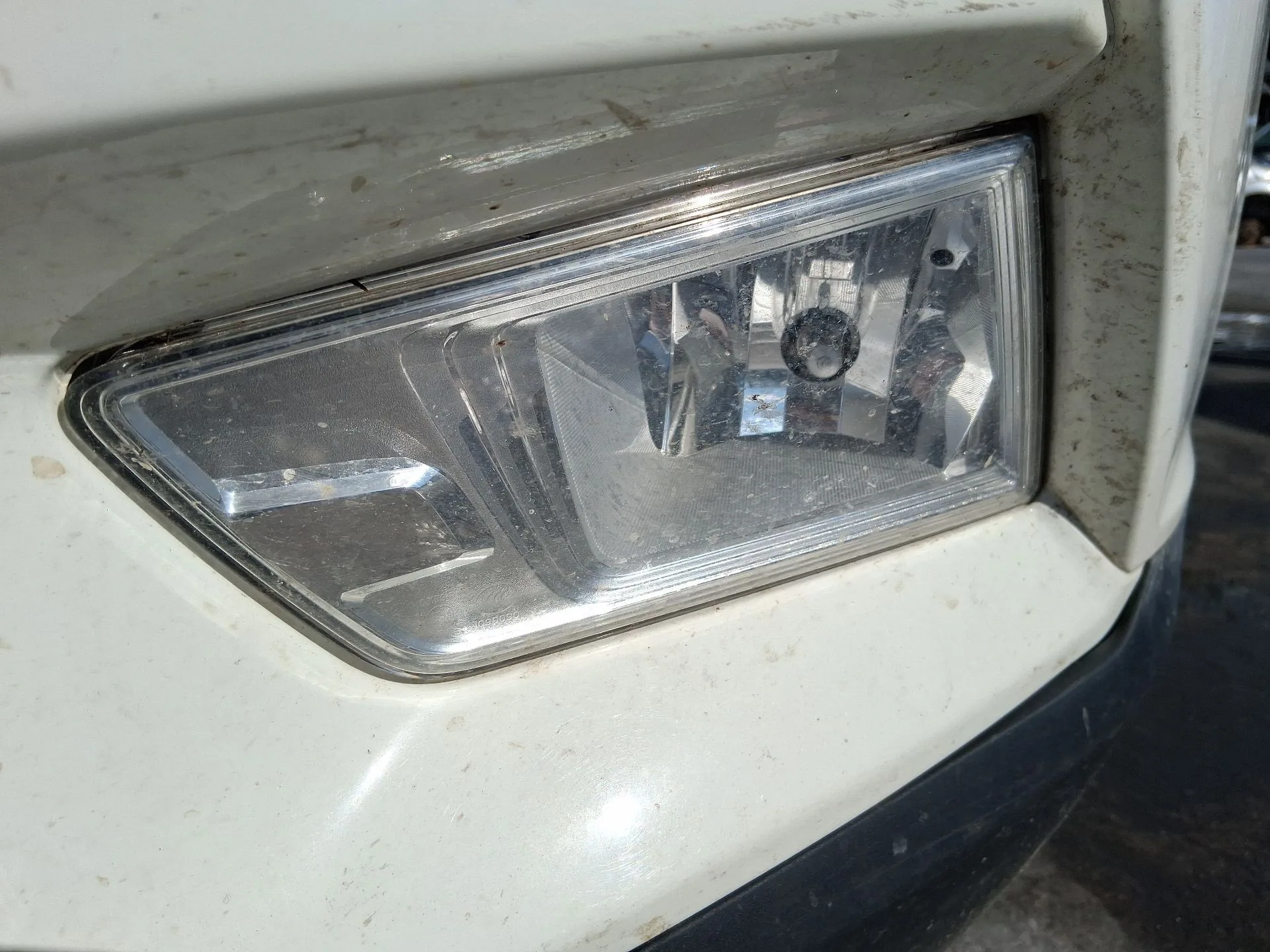 Faro Antiniebla Izquierdo para Ssangyong Tivoli