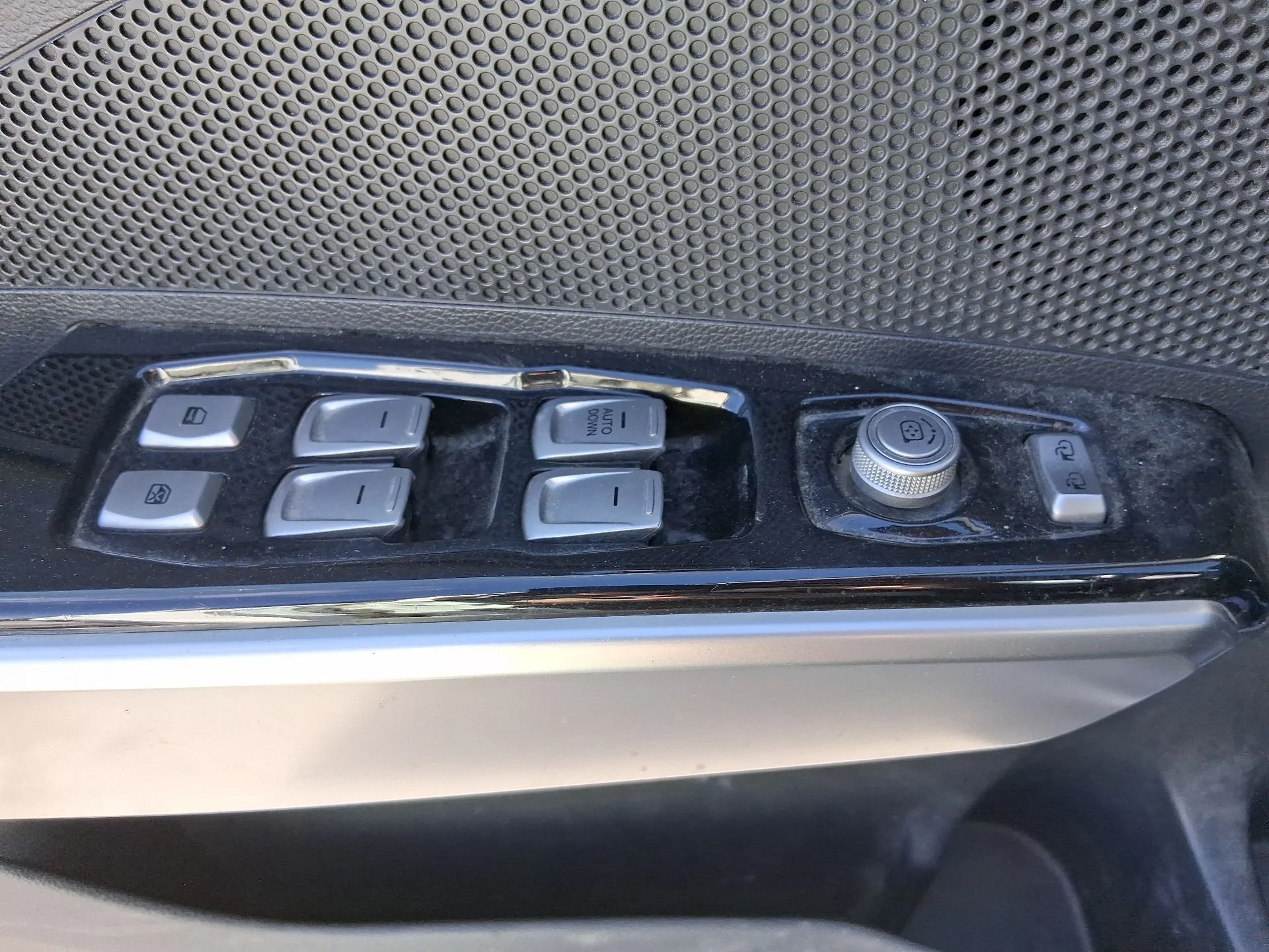 Mando Elevalunas Delantero Izquierdo para Ssangyong Tivoli