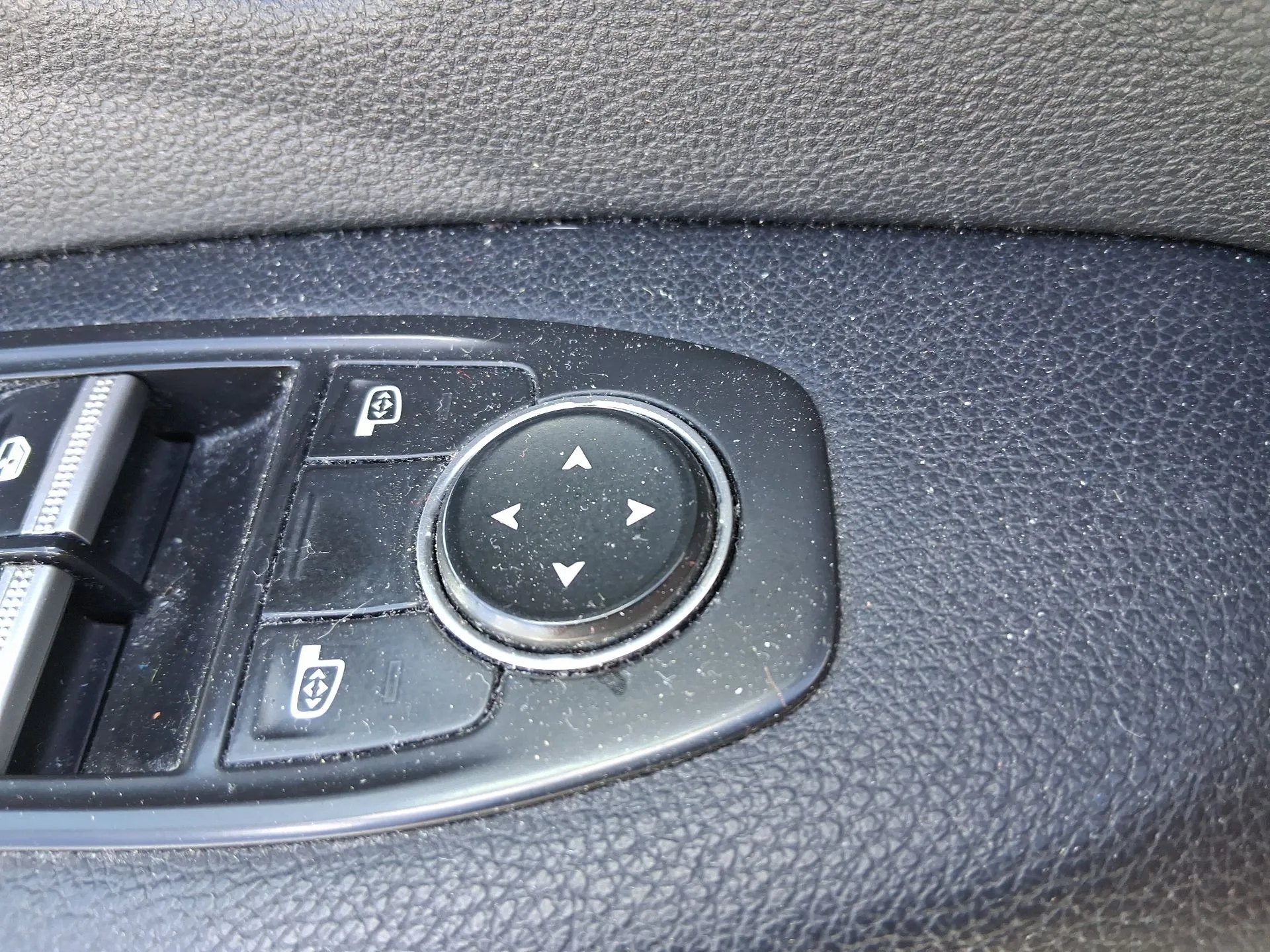 Mando Elevalunas Delantero Izquierdo para Renault Megane E-Tech Suv