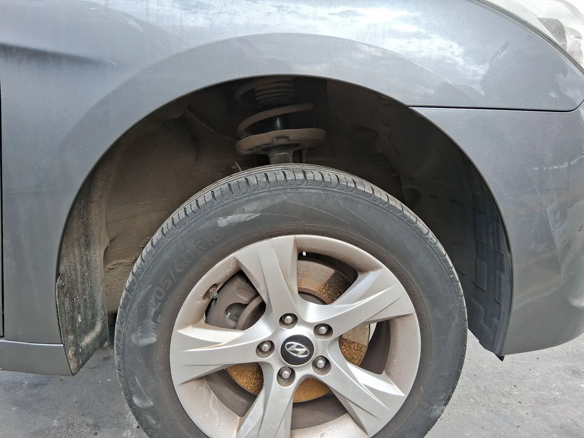 Plastico Pase Rueda Del. Dch. para Hyundai I40 I (Vf)