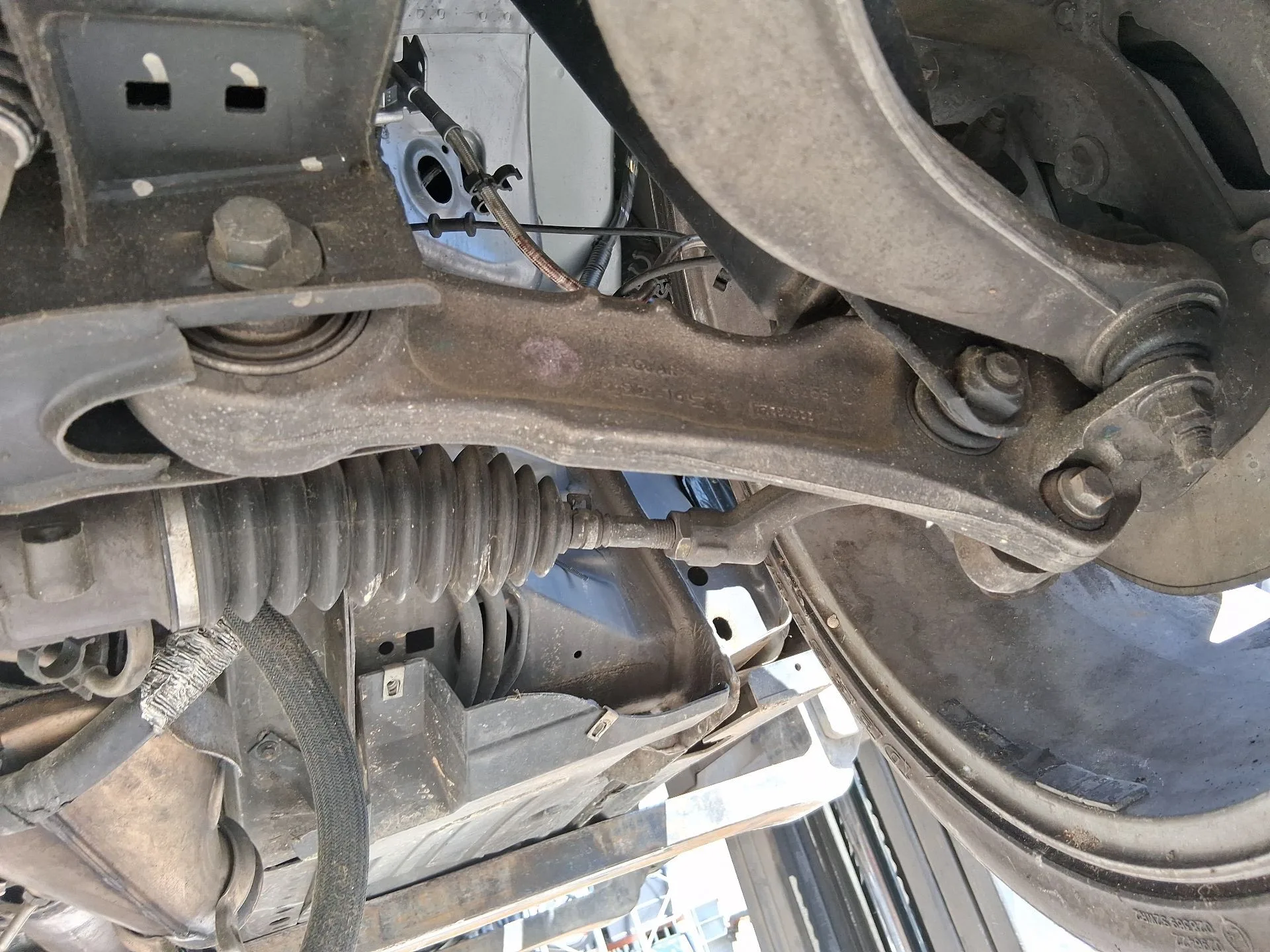 Brazo Suspension Inferior Delantero Izquierdo para Jaguar Xf I (X250)