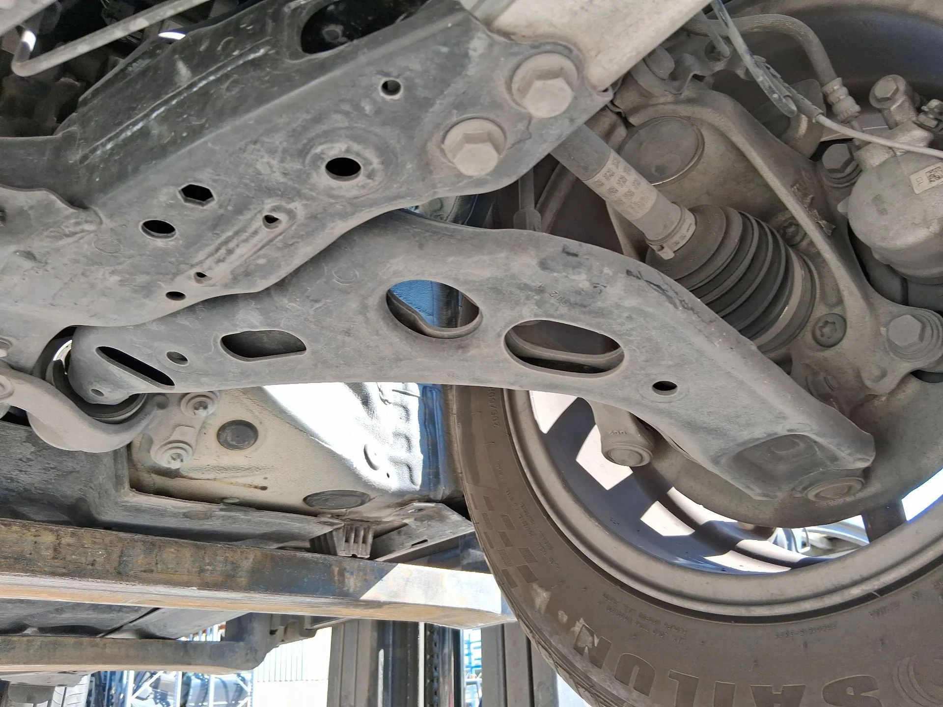Brazo Suspension Inferior Delantero Izquierdo para Bmw 2 Active Tourer (F45)