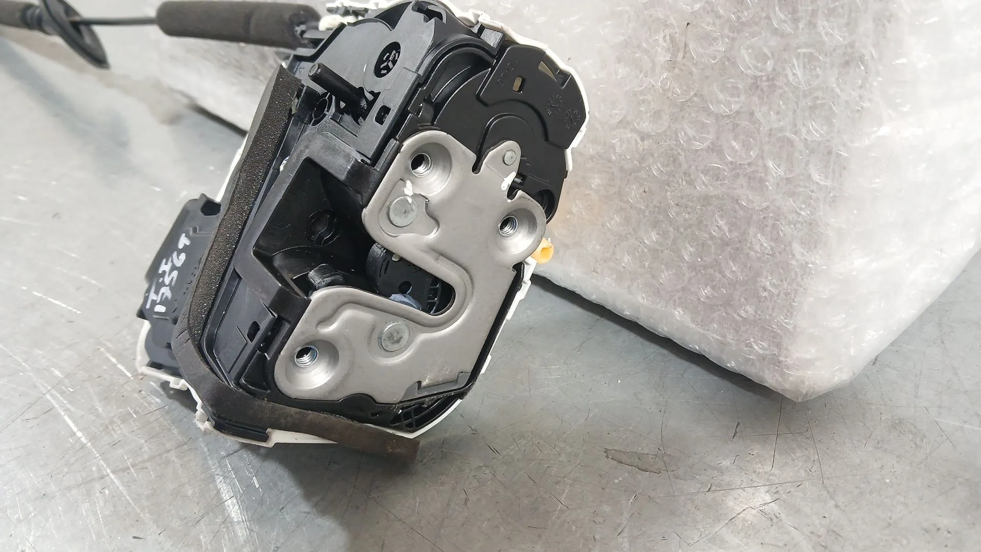 Cerradura Puerta Trasera Izquierda para Mg Mg 3 (5Lfp)