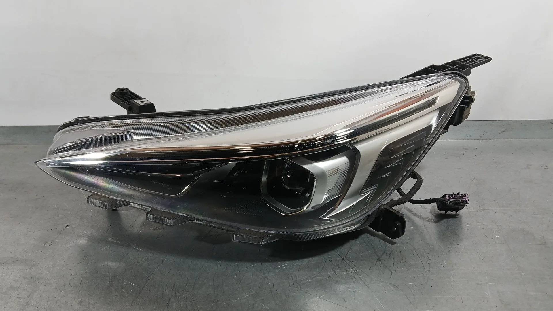 Faro Izquierdo para Mg Mg 3 (5Lfp)