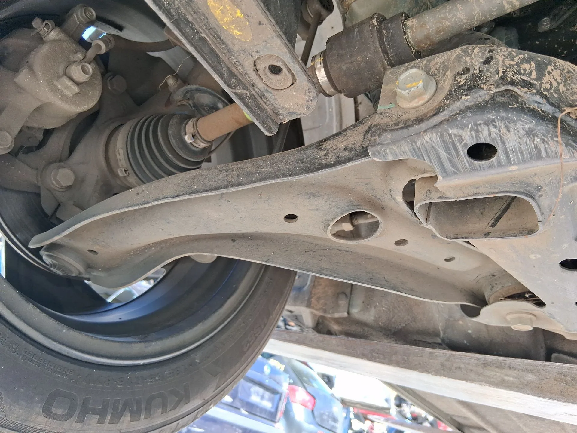 Brazo Suspension Inferior Delantero Derecho para Hyundai I20 Iii (Bc3, Bi3)