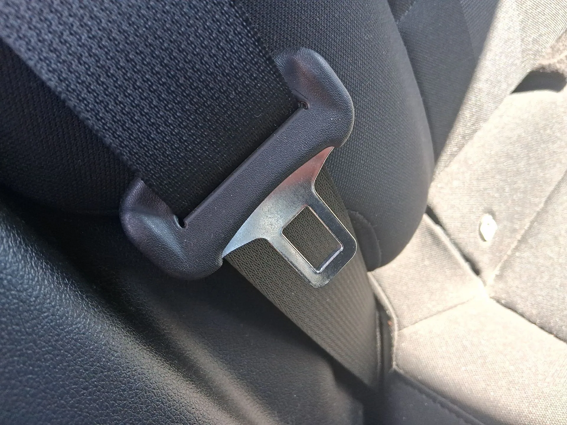 Cinturon Seguridad Trasero Derecho para Hyundai I20 Iii (Bc3, Bi3)