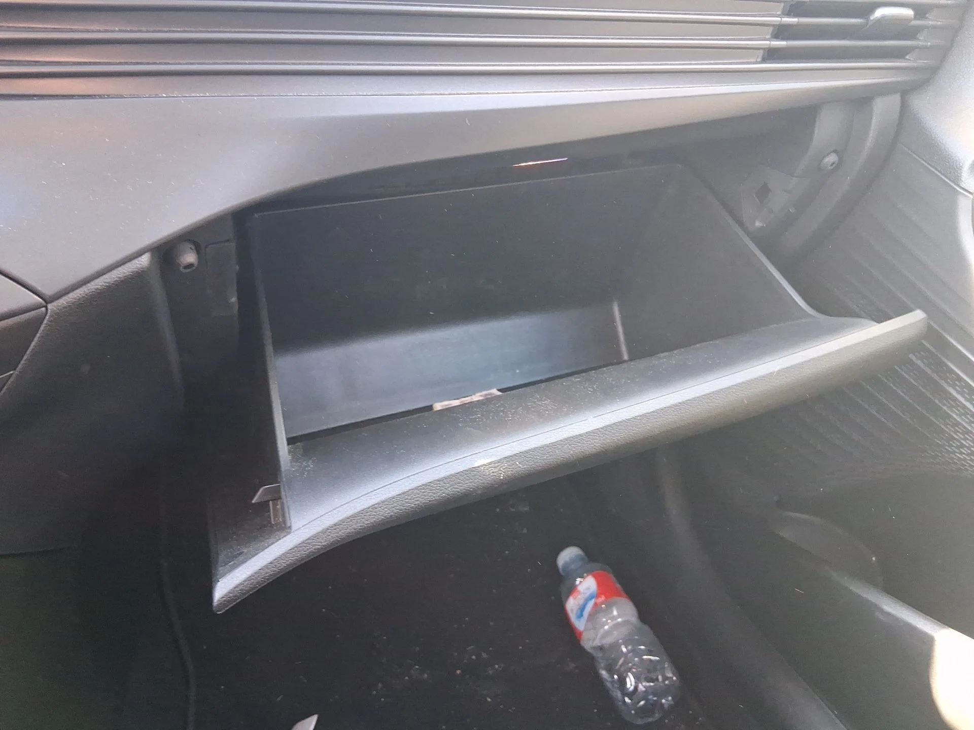Guantera para Hyundai I20 Iii (Bc3, Bi3)