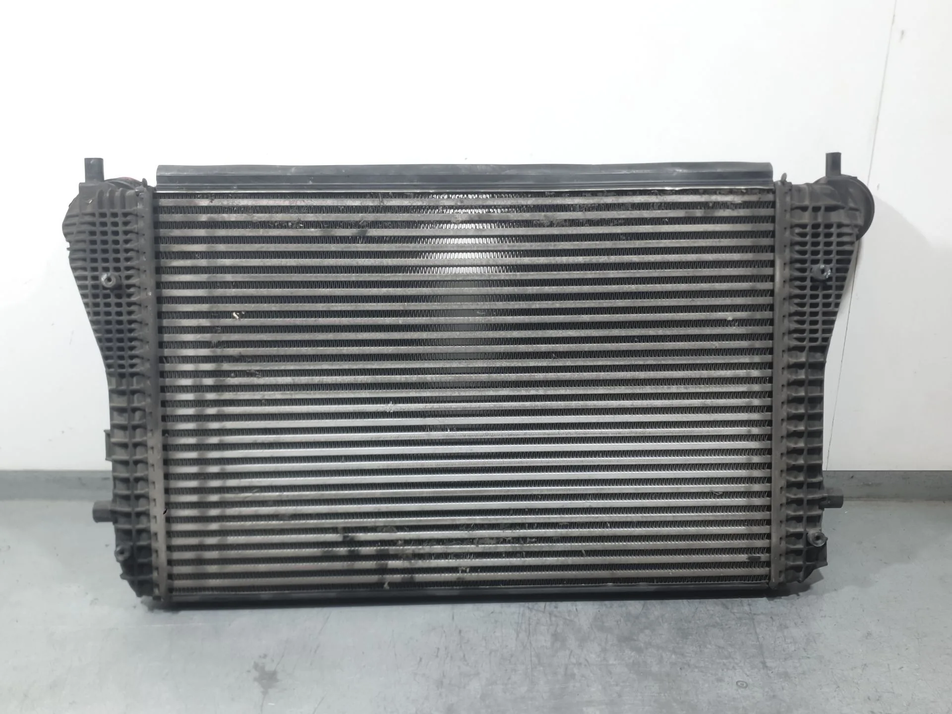 Intercooler para Volkswagen Golf V (1K1)