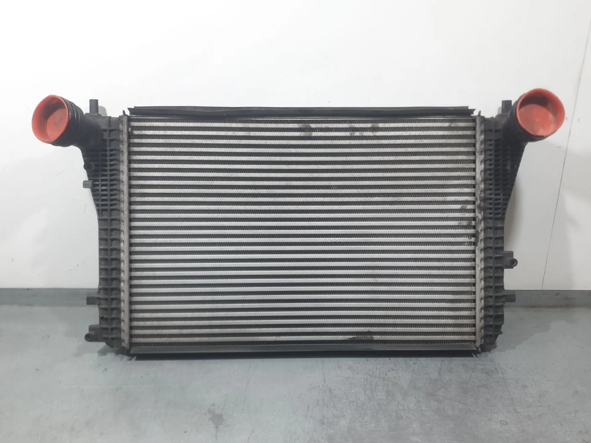 Intercooler para Volkswagen Golf V (1K1)