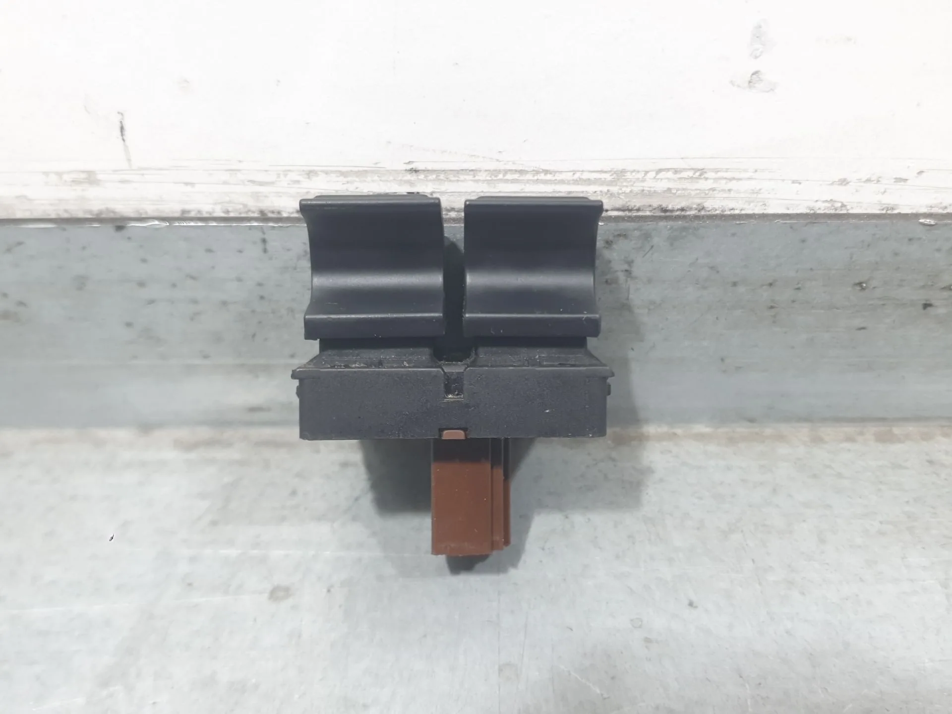Mando Elevalunas Delantero Izquierdo para Volkswagen Golf V (1K1)