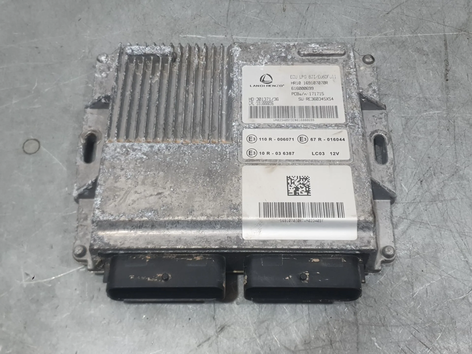 Centralita Motor Uce para Dacia Sandero Iii