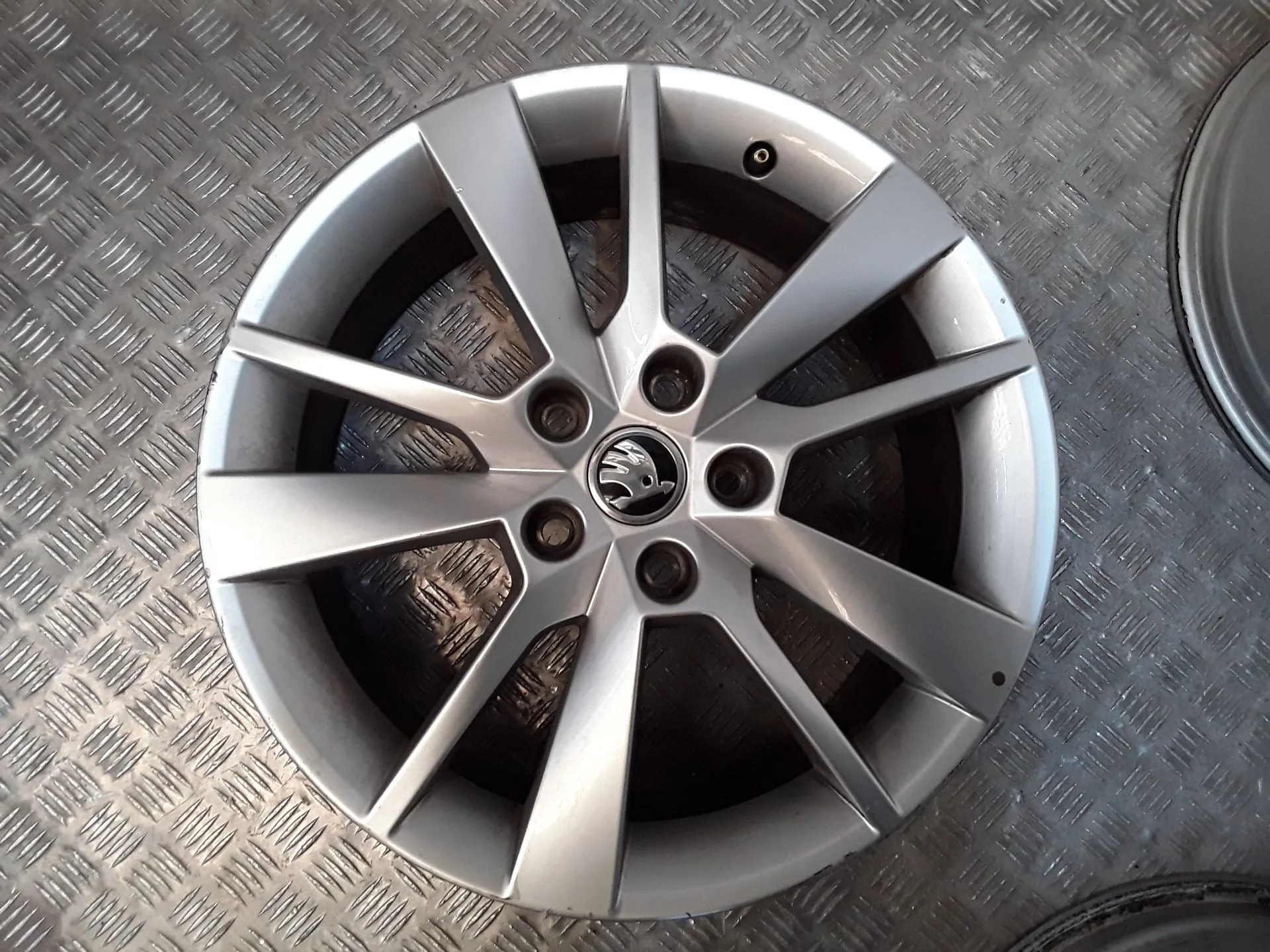 Juego Llantas Aluminio para Skoda Octavia Iii (5E3, Nl3, Nr3)