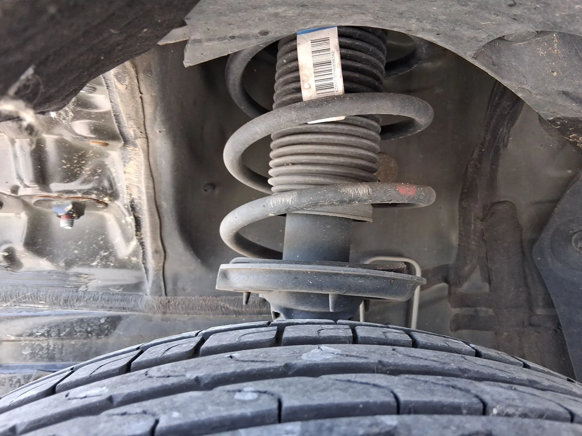 Amortiguador Delantero Izquierdo para Mg Zs Suv (Azs1)