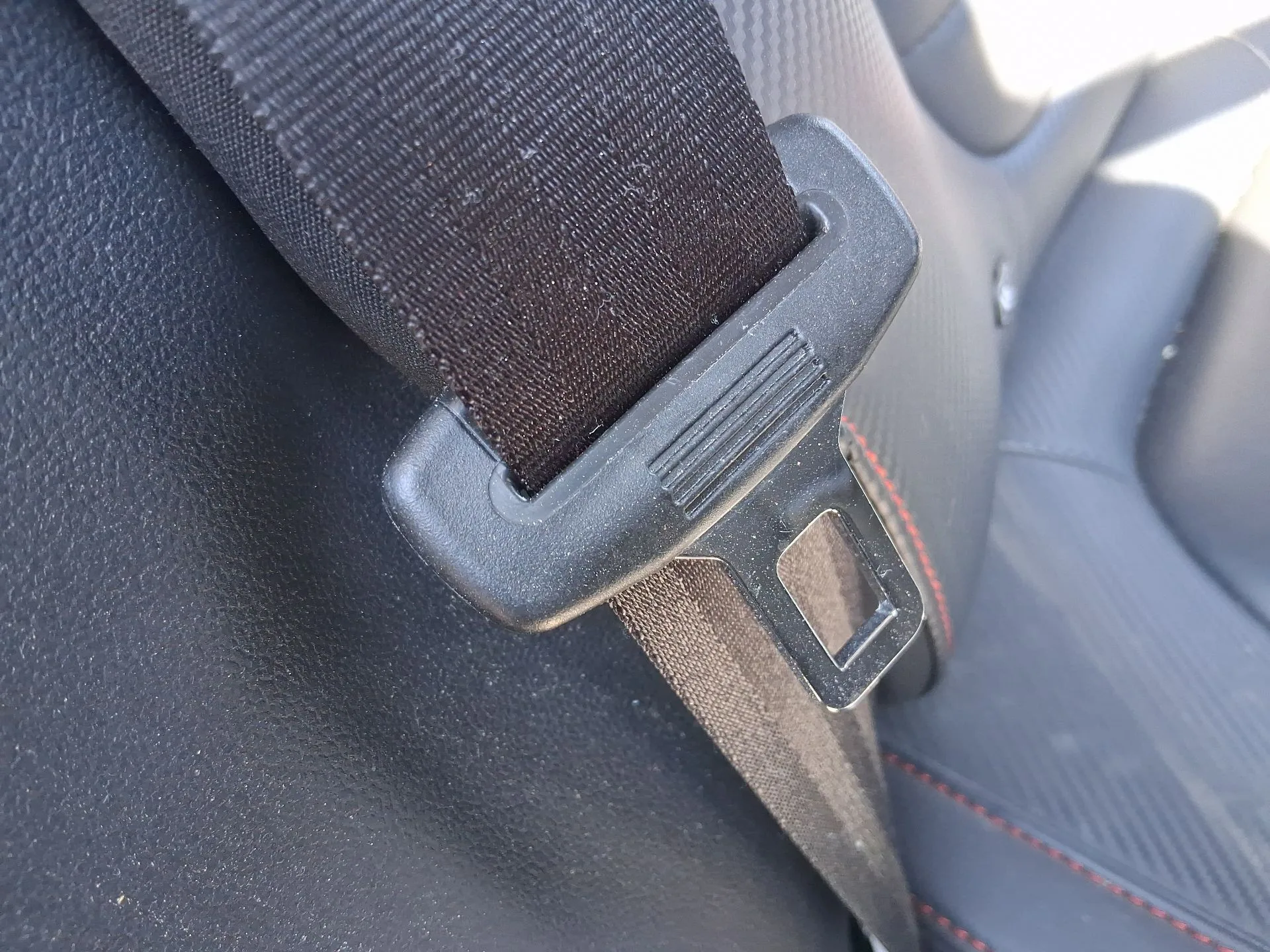 Cinturon Seguridad Trasero Derecho para Mg Zs Suv (Azs1)