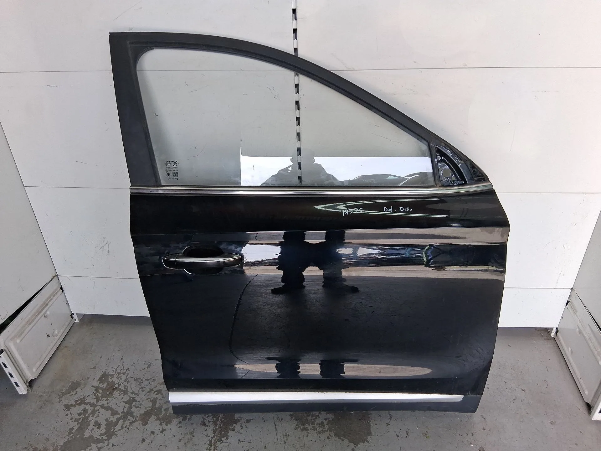 Puerta Delantera Derecha para Mg Zs Suv (Azs1)