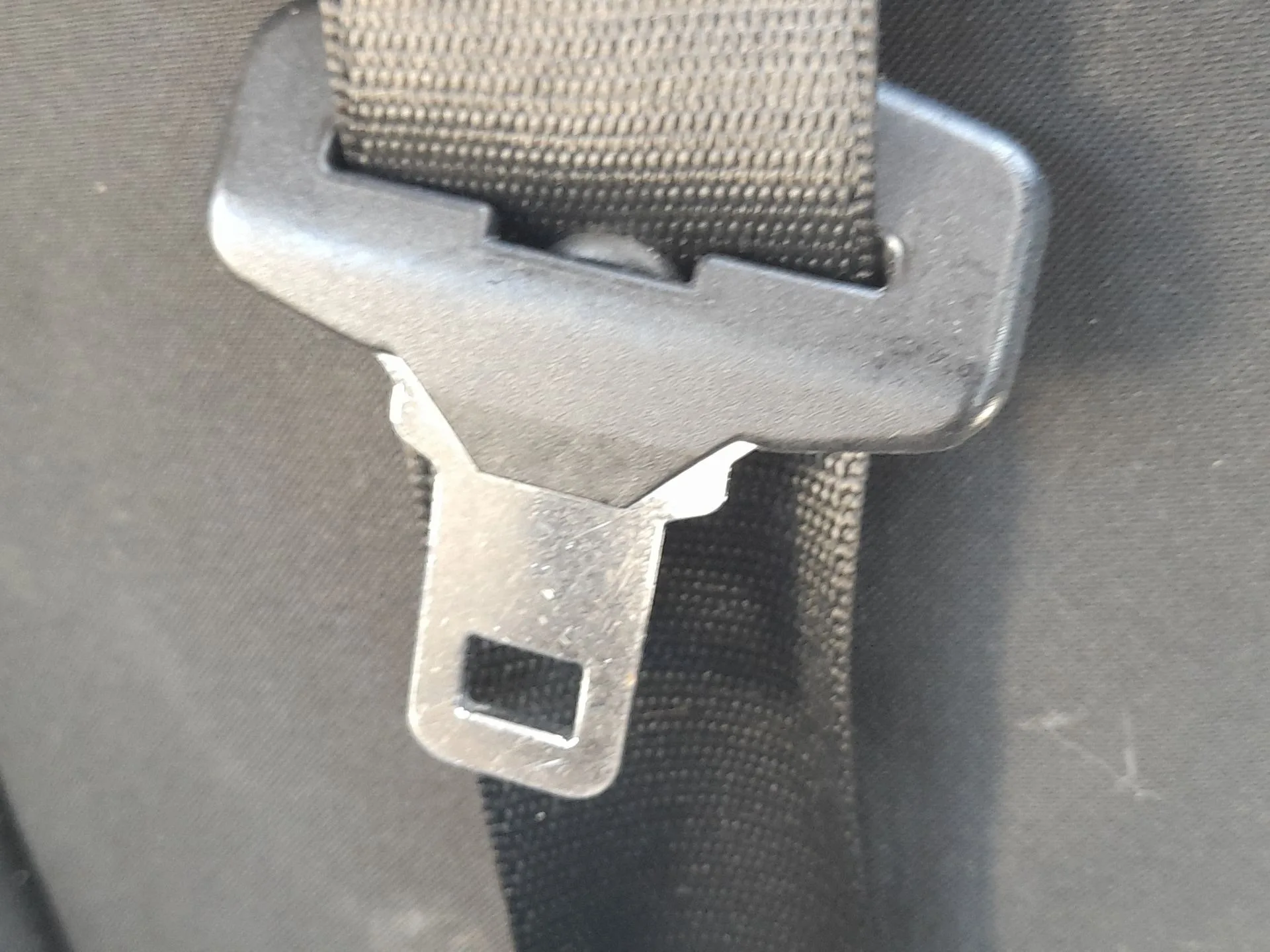 Cinturon Seguridad Trasero Izquierdo para Bmw 1 (F20)