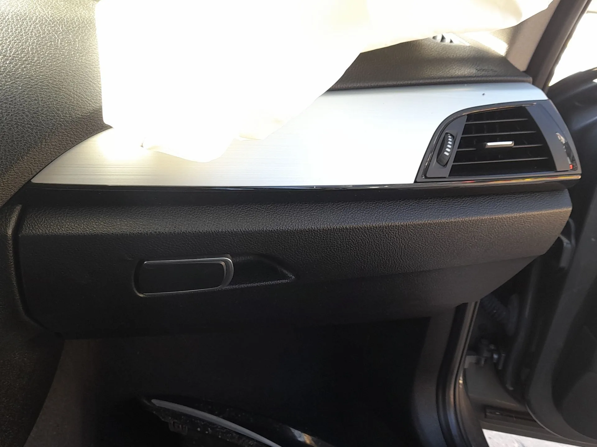 Guantera para Bmw 1 (F20)