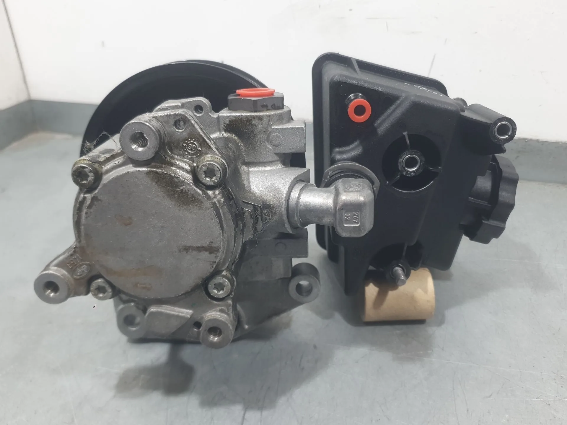 Bomba Direccion para Mercedes-Benz Clase E (W211)