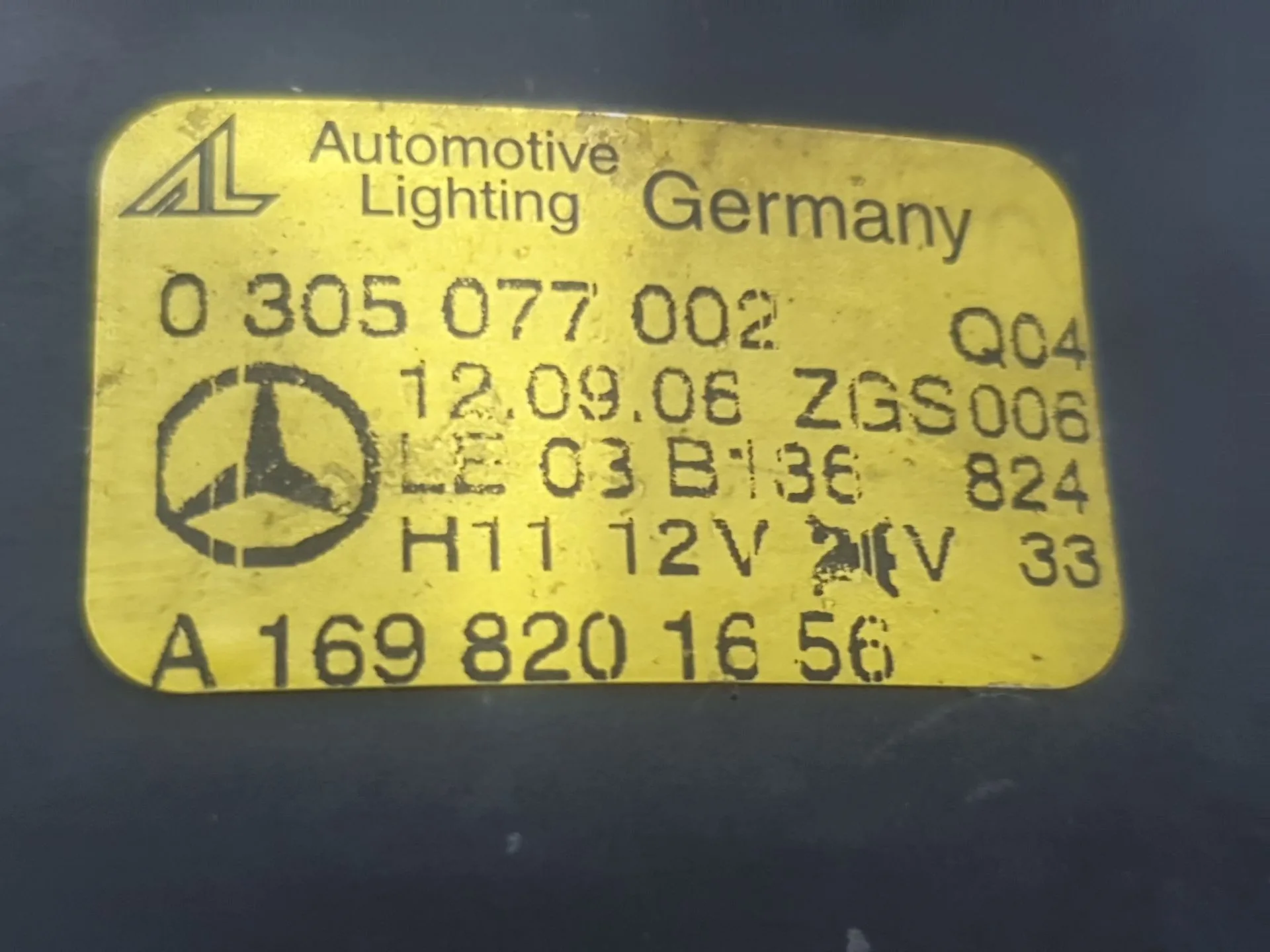 Faro Antiniebla Derecho para Mercedes-Benz Clase E (W211)