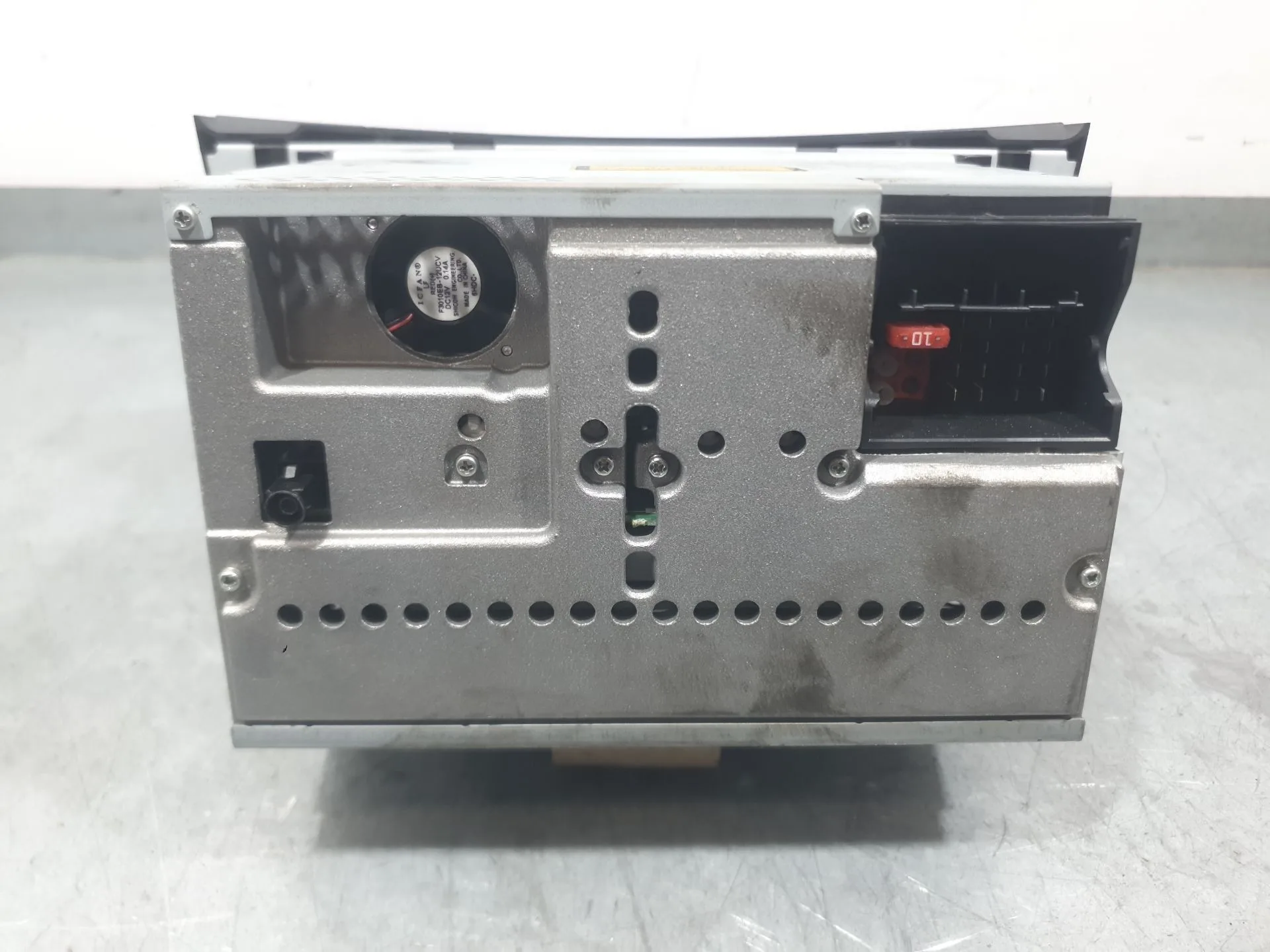 Sistema Audio / Radio para Mercedes-Benz Clase E (W211)