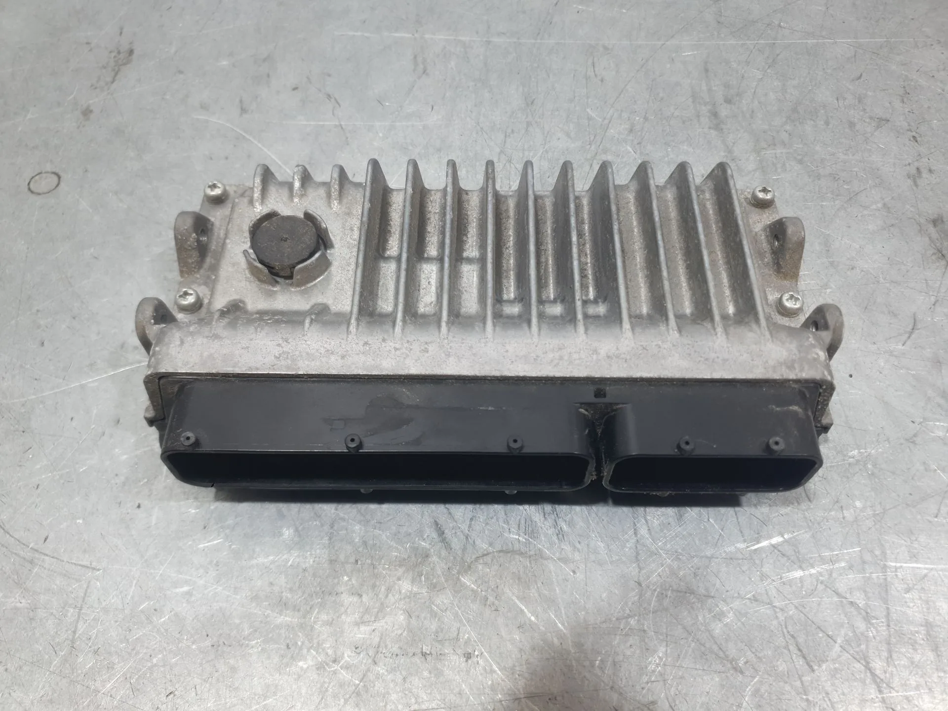 Centralita Motor Uce para Toyota Yaris (_P13_)