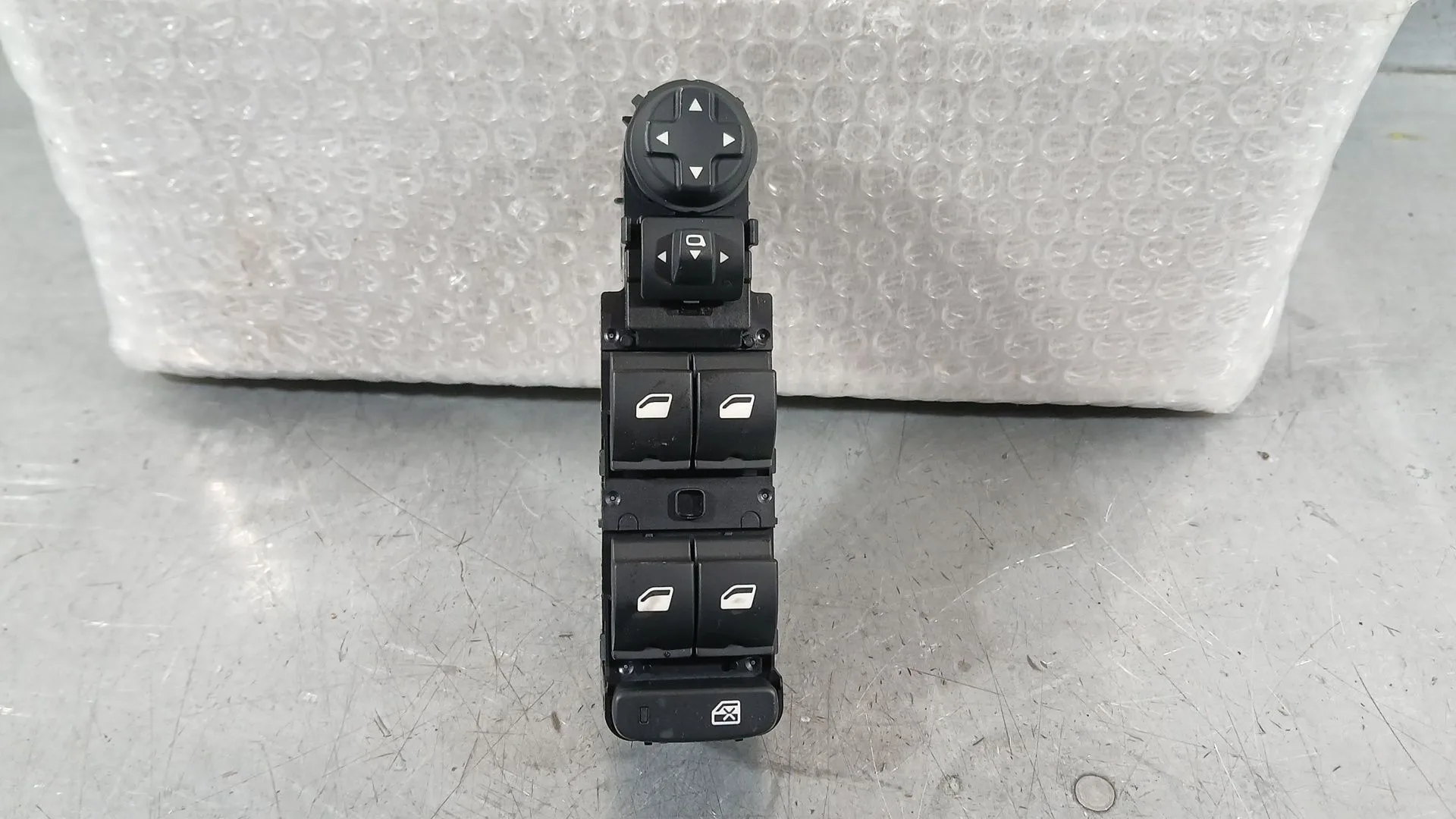 Mando Elevalunas Delantero Izquierdo para Peugeot 208 Ii (Ub_, Up_, Uw_, Uj_)