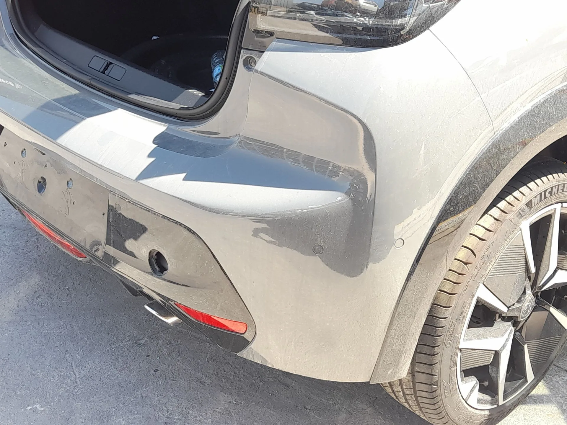 Paragolpes Trasero para Peugeot 208 Ii (Ub_, Up_, Uw_, Uj_)
