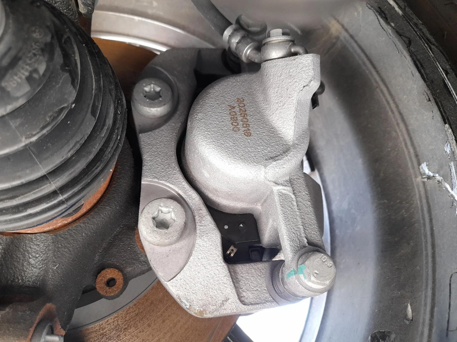 Pinza Freno Delantera Izquierda para Peugeot 208 Ii (Ub_, Up_, Uw_, Uj_)