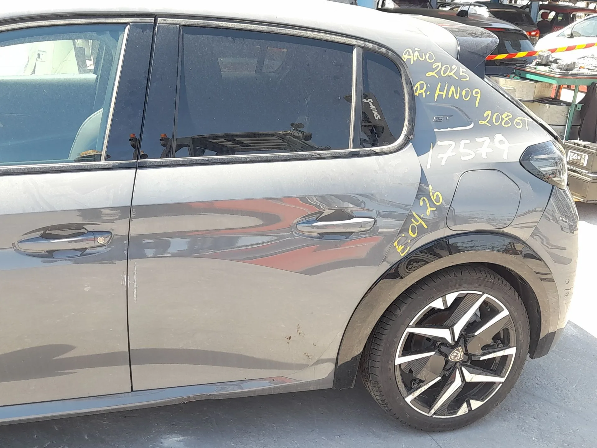Puerta Trasera Izquierda para Peugeot 208 Ii (Ub_, Up_, Uw_, Uj_)
