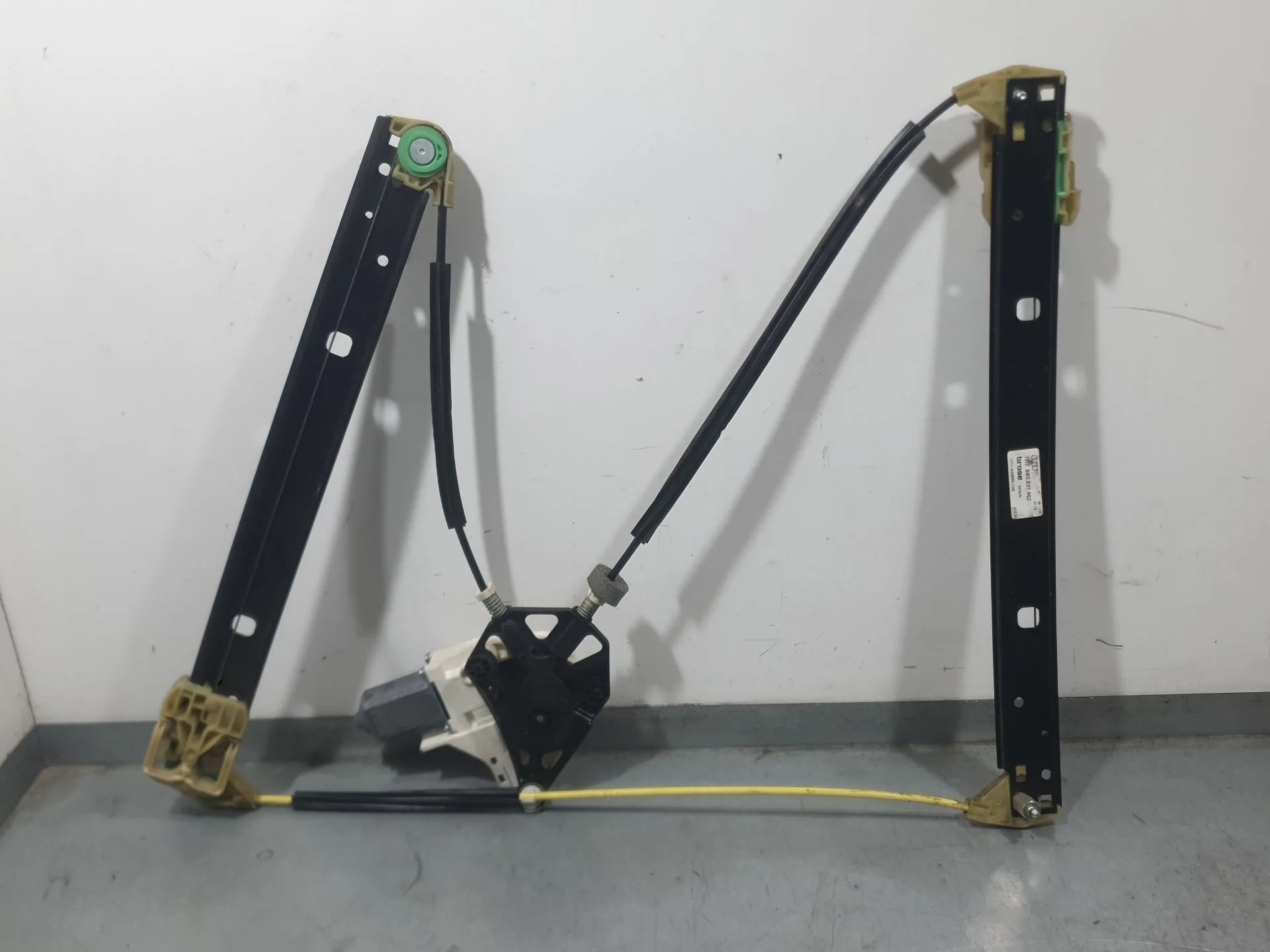 Elevalunas Delantero Derecho para Audi Q3 (8Ub, 8Ug)