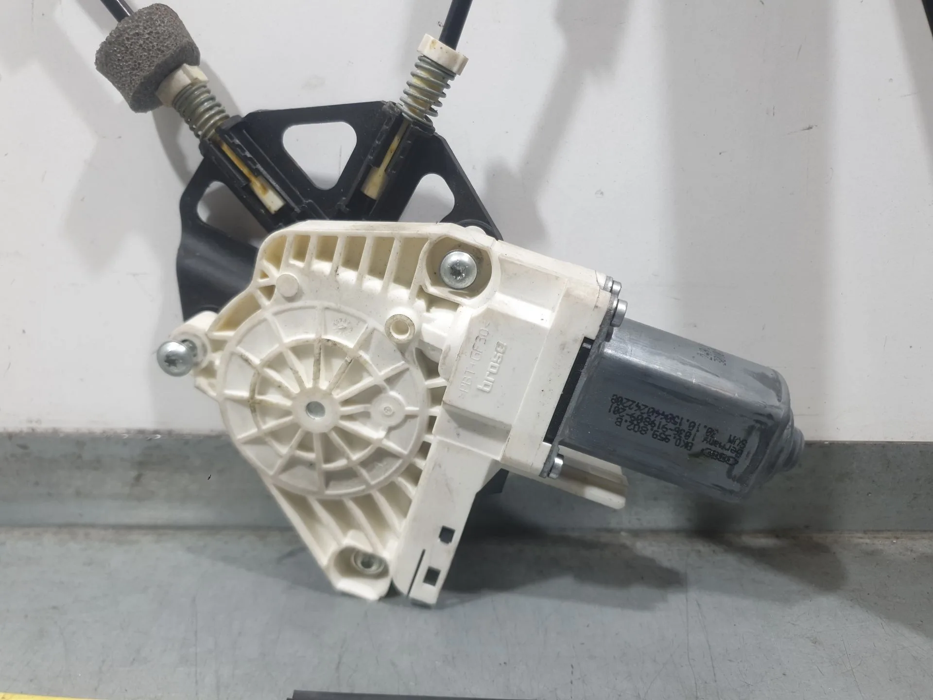 Elevalunas Delantero Derecho para Audi Q3 (8Ub, 8Ug)