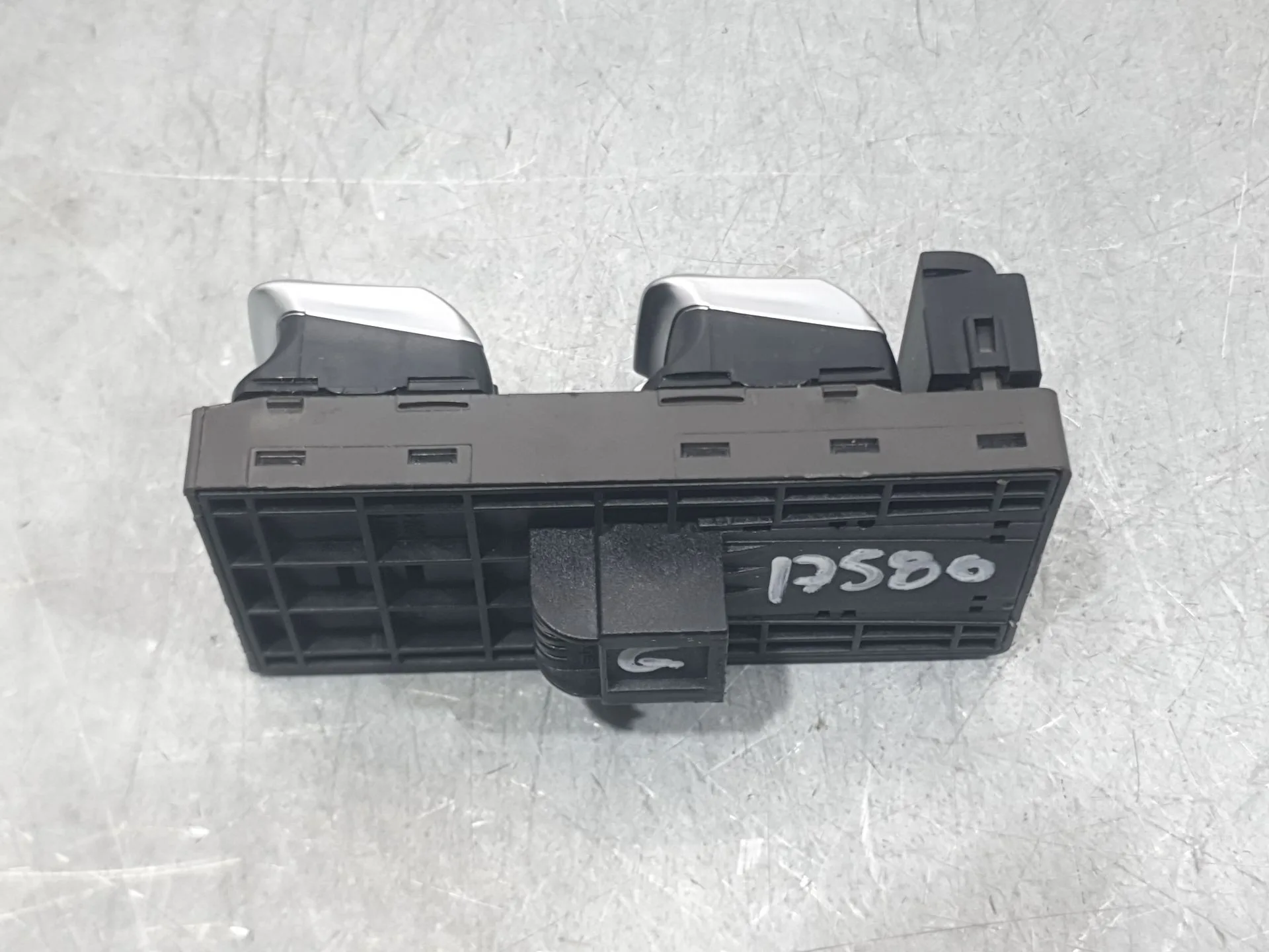 Mando Elevalunas Delantero Izquierdo para Audi Q3 (8Ub, 8Ug)