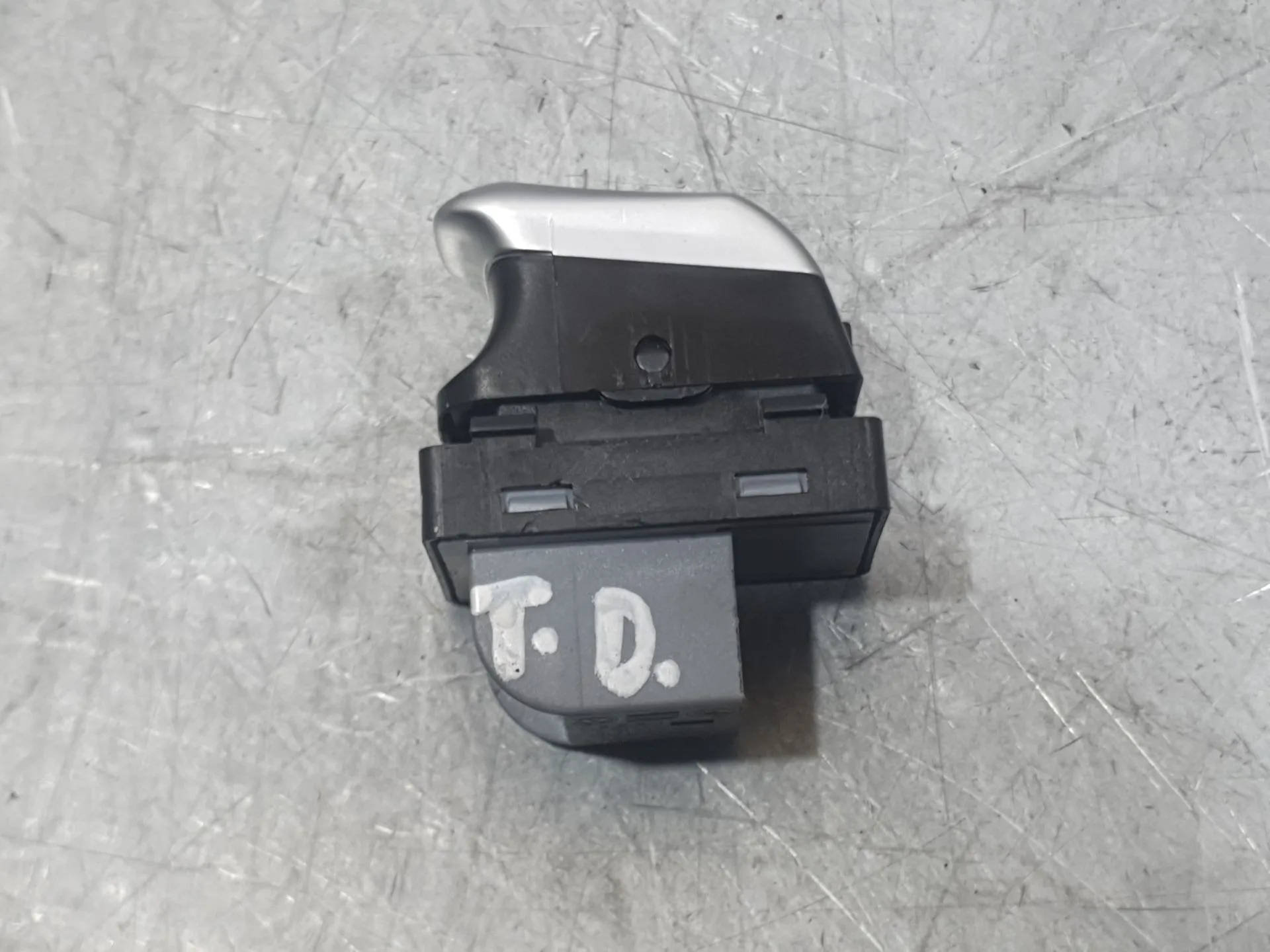 Mando Elevalunas Trasero Derecho para Audi Q3 (8Ub, 8Ug)