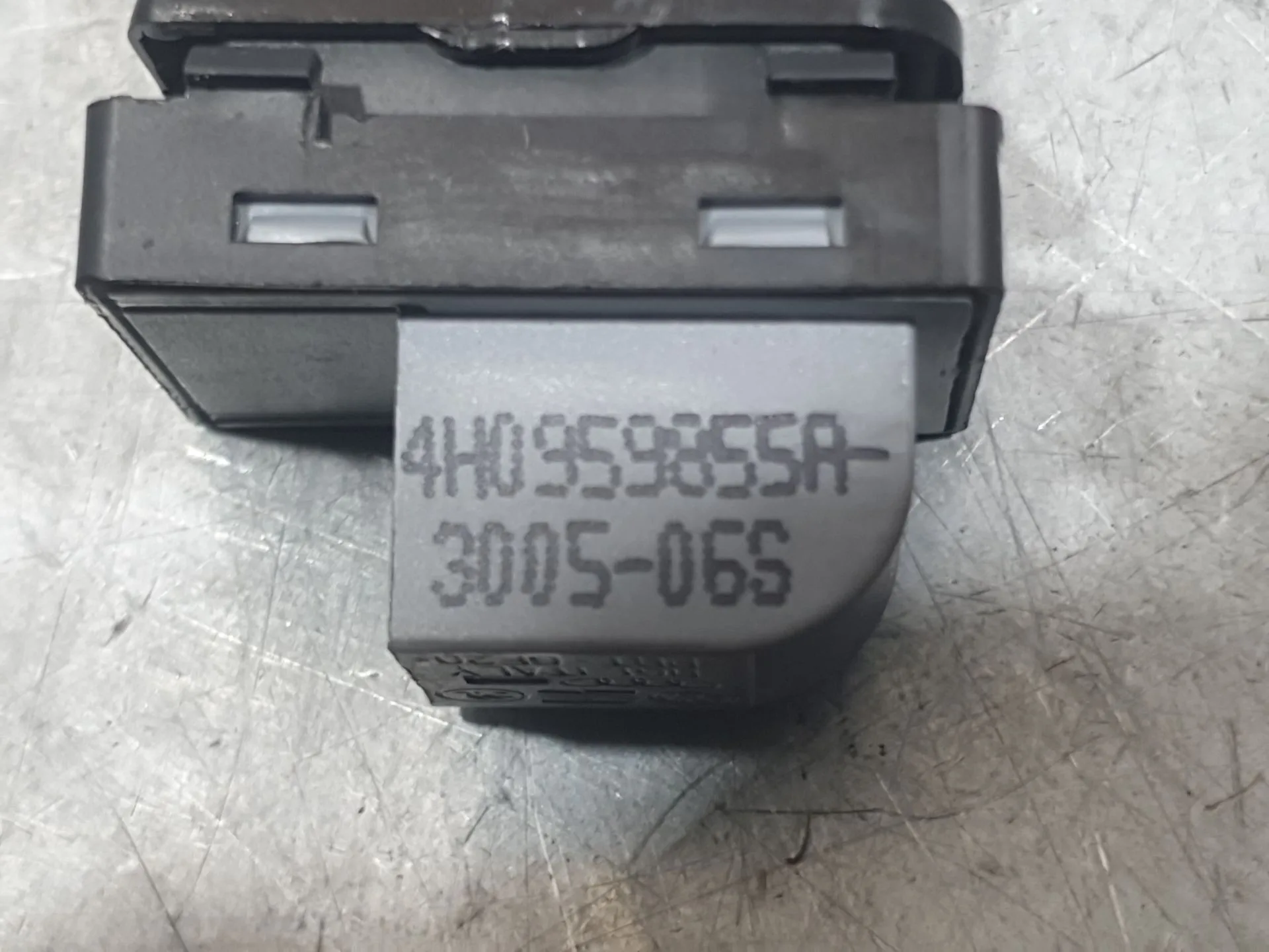 Mando Elevalunas Trasero Derecho para Audi Q3 (8Ub, 8Ug)