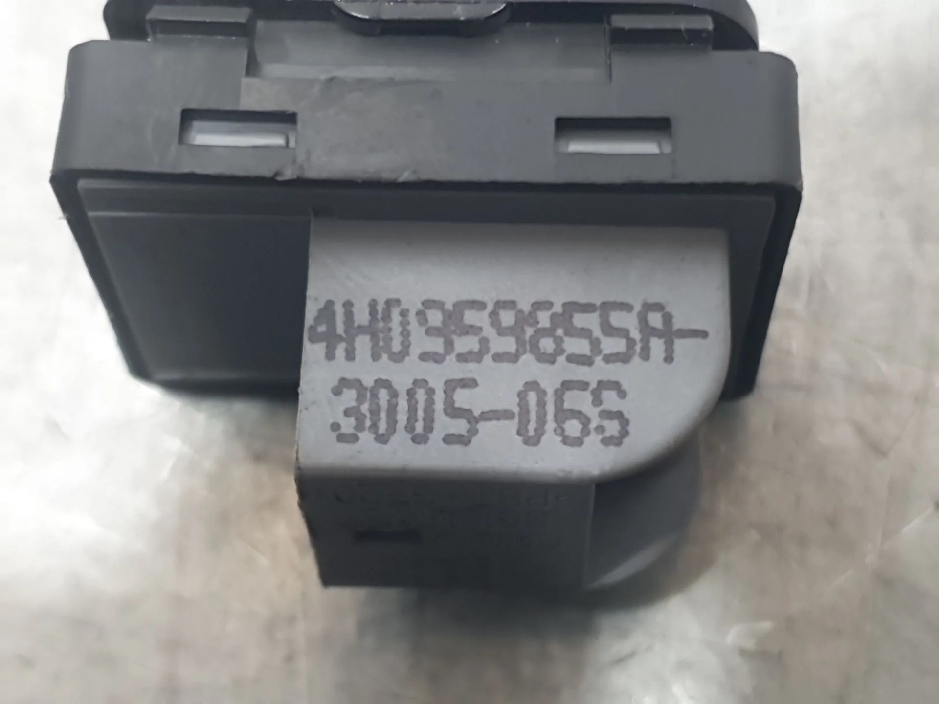 Mando Elevalunas Trasero Izquierdo para Audi Q3 (8Ub, 8Ug)