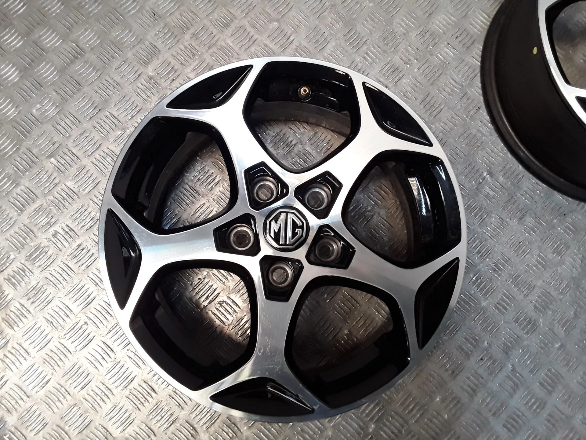 Juego Llantas Aluminio para Mg Mg 3 (5Lfp)