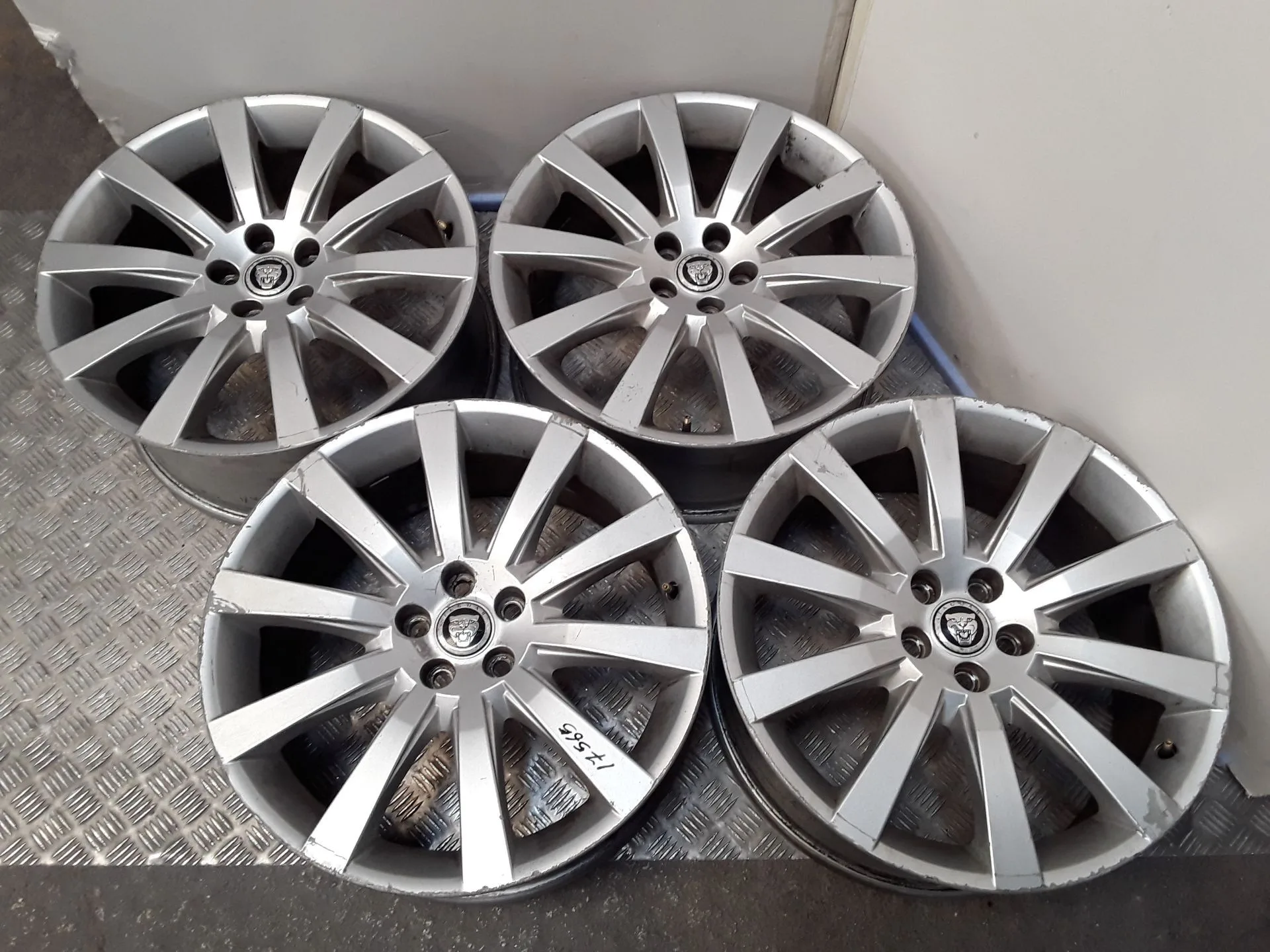 Juego Llantas Aluminio para Jaguar Xf I (X250)