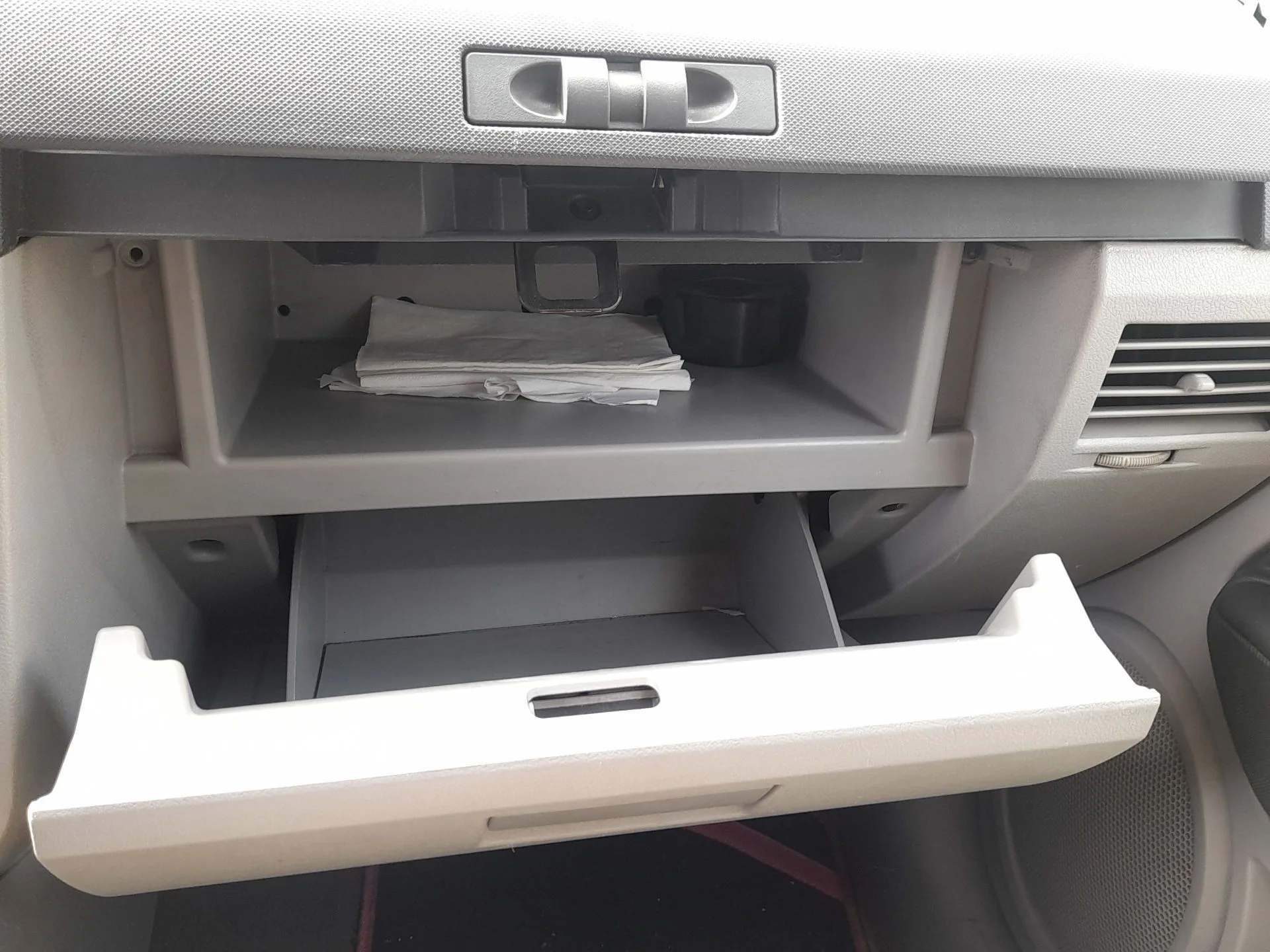 Guantera para Dodge Caliber