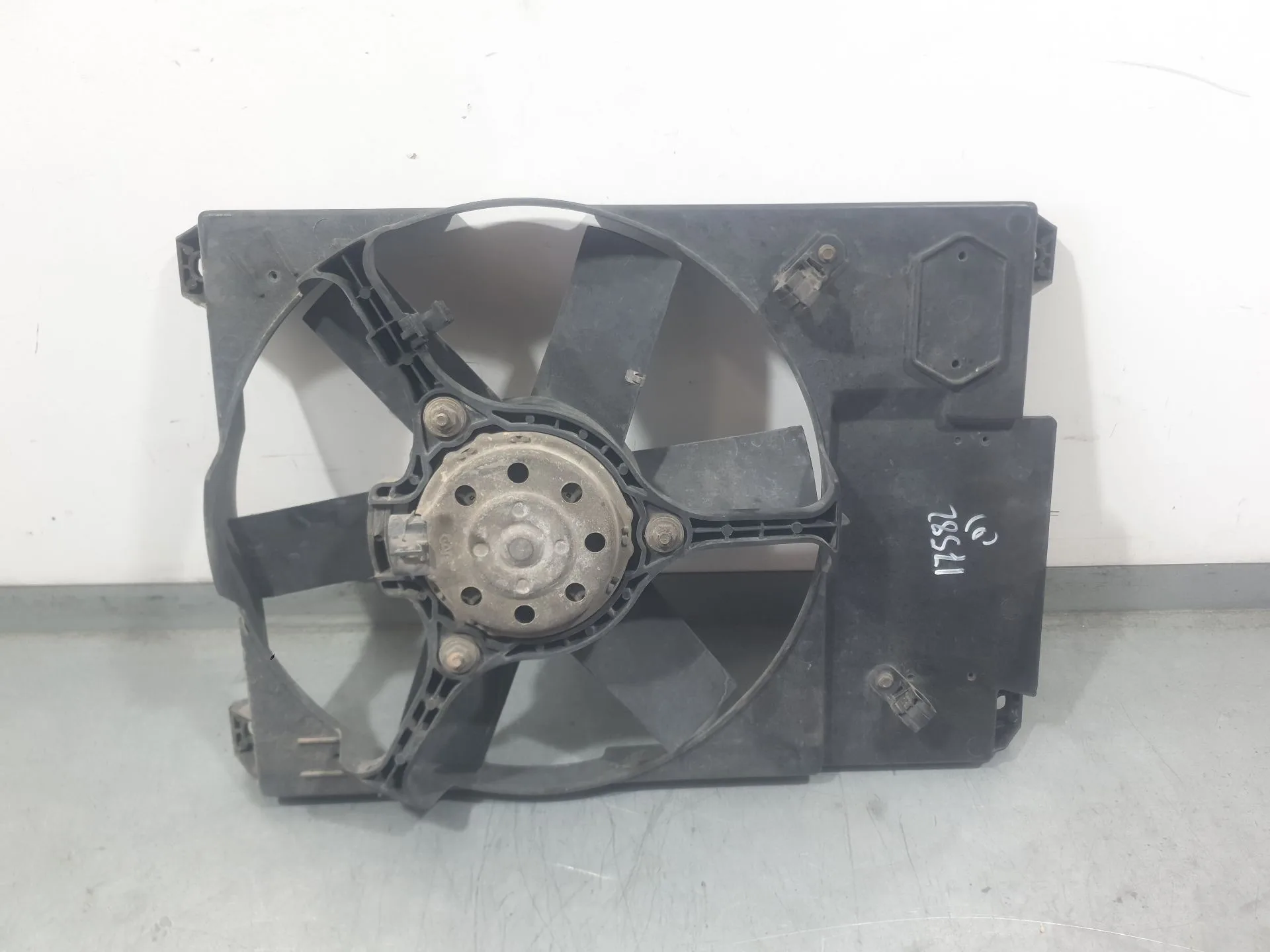 Electroventilador para Peugeot Boxer Caja/Chasis (Zct_)