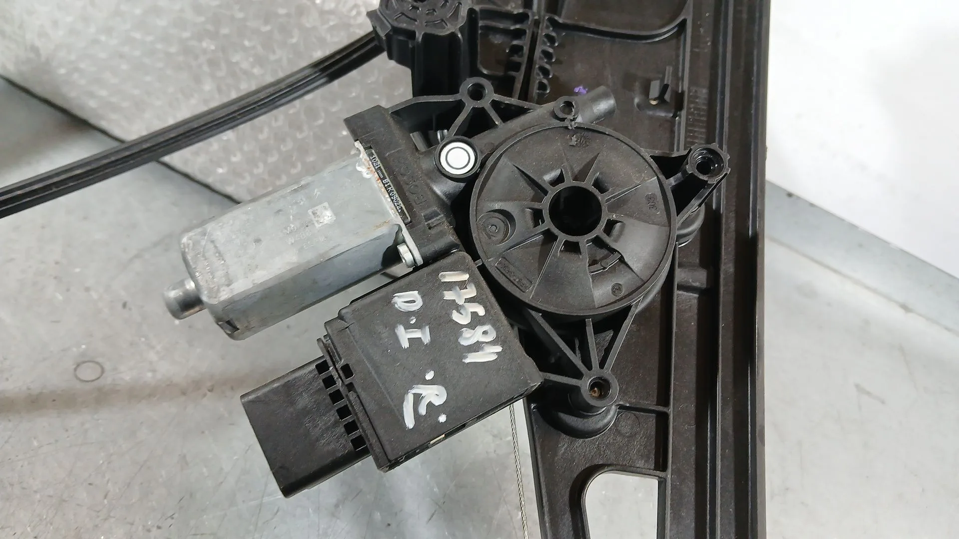 Elevalunas Delantero Izquierdo para Peugeot 3008 Ii Suv (Mc_, Mr_, Mj_, M4_)