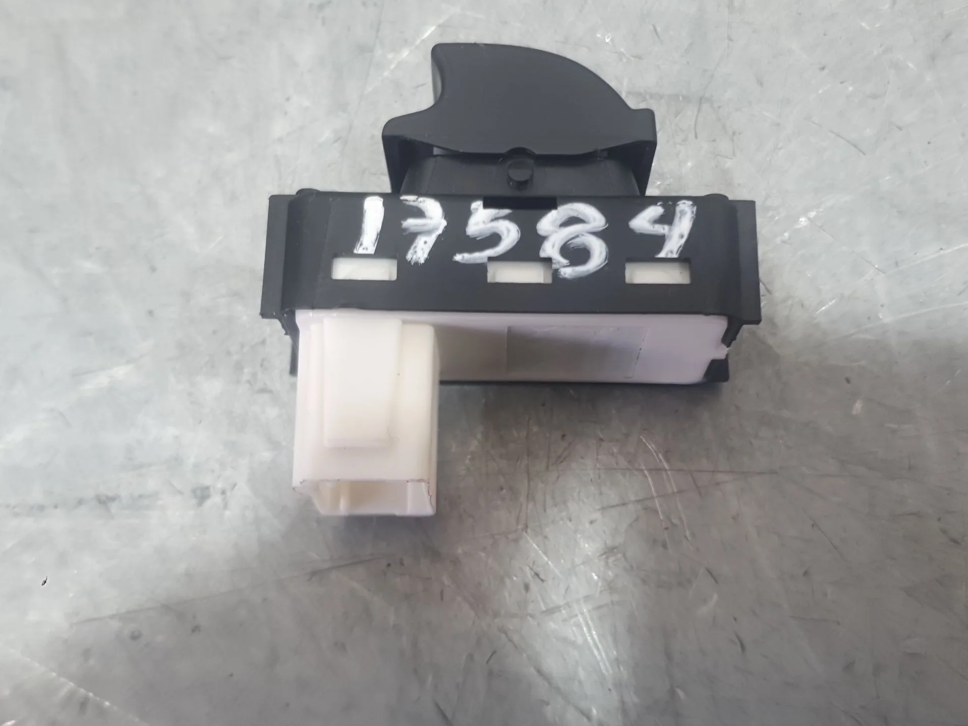 Mando Elevalunas Delantero Derecho para Peugeot 3008 Ii Suv (Mc_, Mr_, Mj_, M4_)