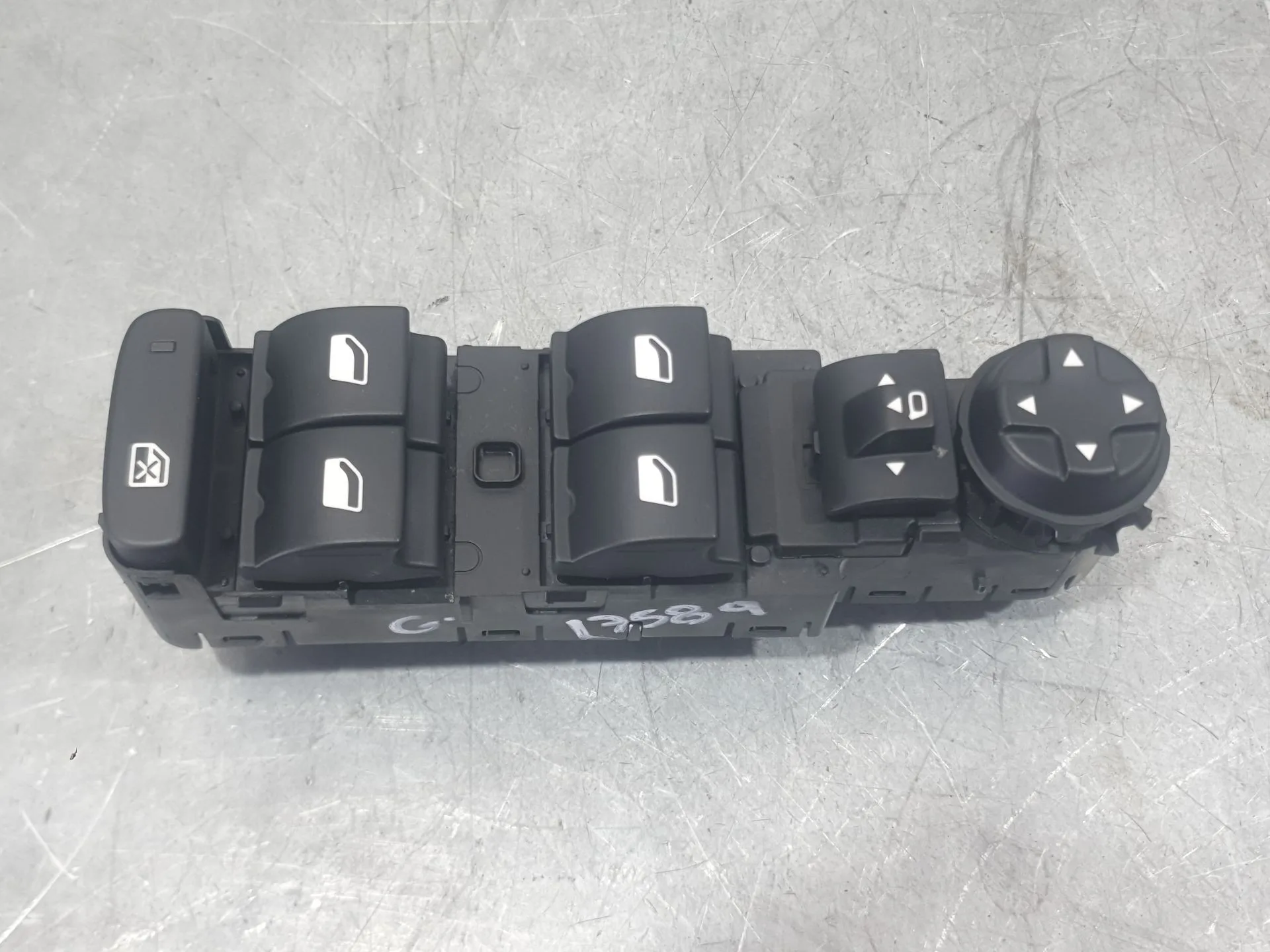 Mando Elevalunas Delantero Izquierdo para Peugeot 3008 Ii Suv (Mc_, Mr_, Mj_, M4_)