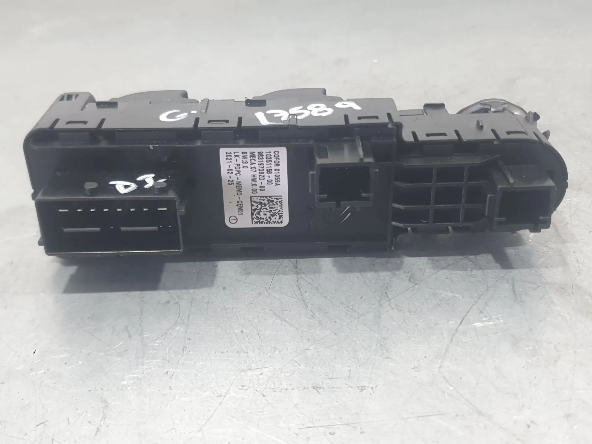 Mando Elevalunas Delantero Izquierdo para Peugeot 3008 Ii Suv (Mc_, Mr_, Mj_, M4_)