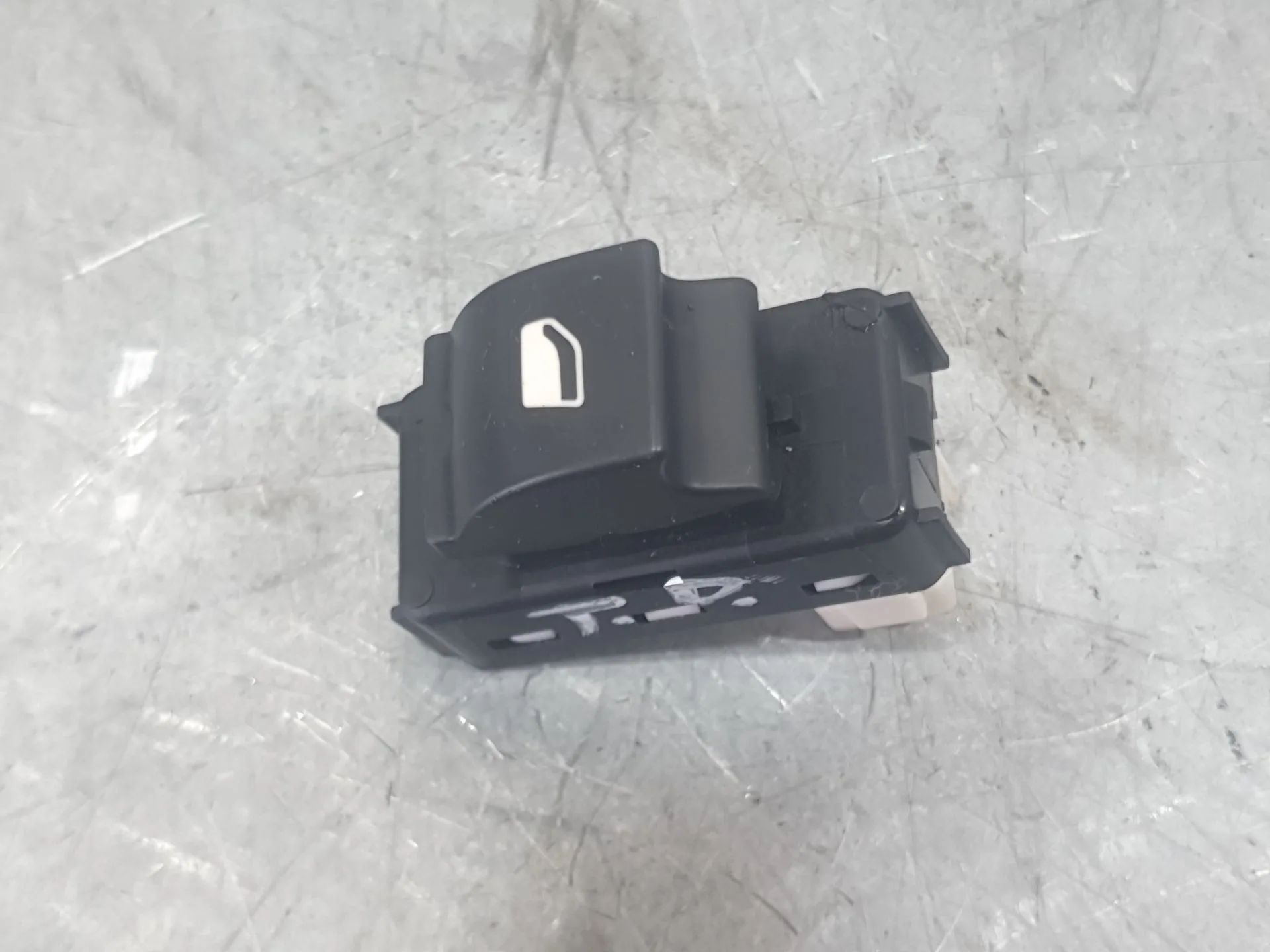 Mando Elevalunas Trasero Derecho para Peugeot 3008 Ii Suv (Mc_, Mr_, Mj_, M4_)